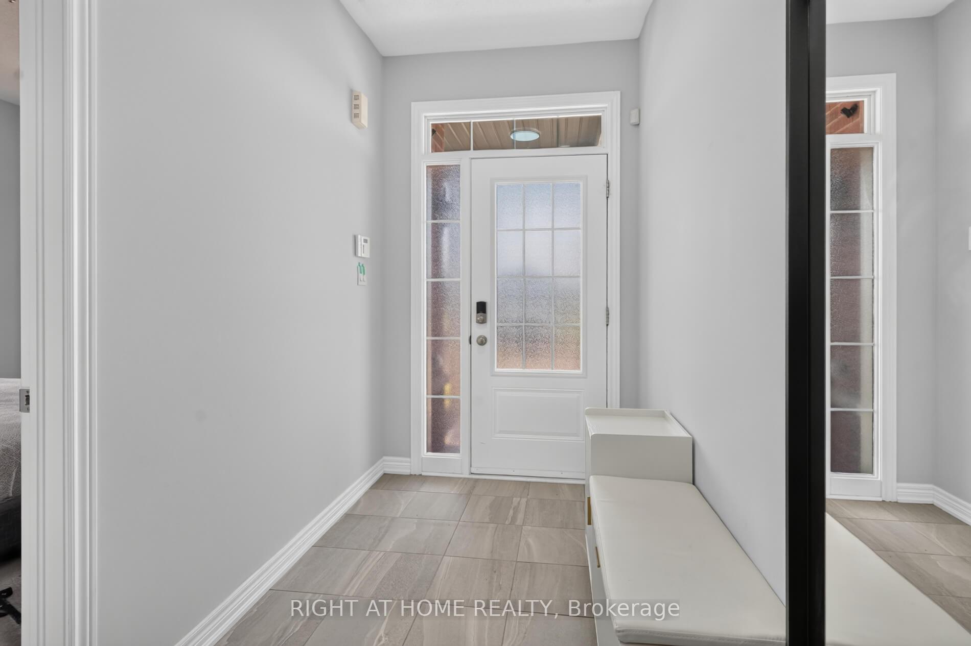 Photo 9 of 9 Tea Rose Drive, Brampton, Sandringham-Wellington — HOMEH