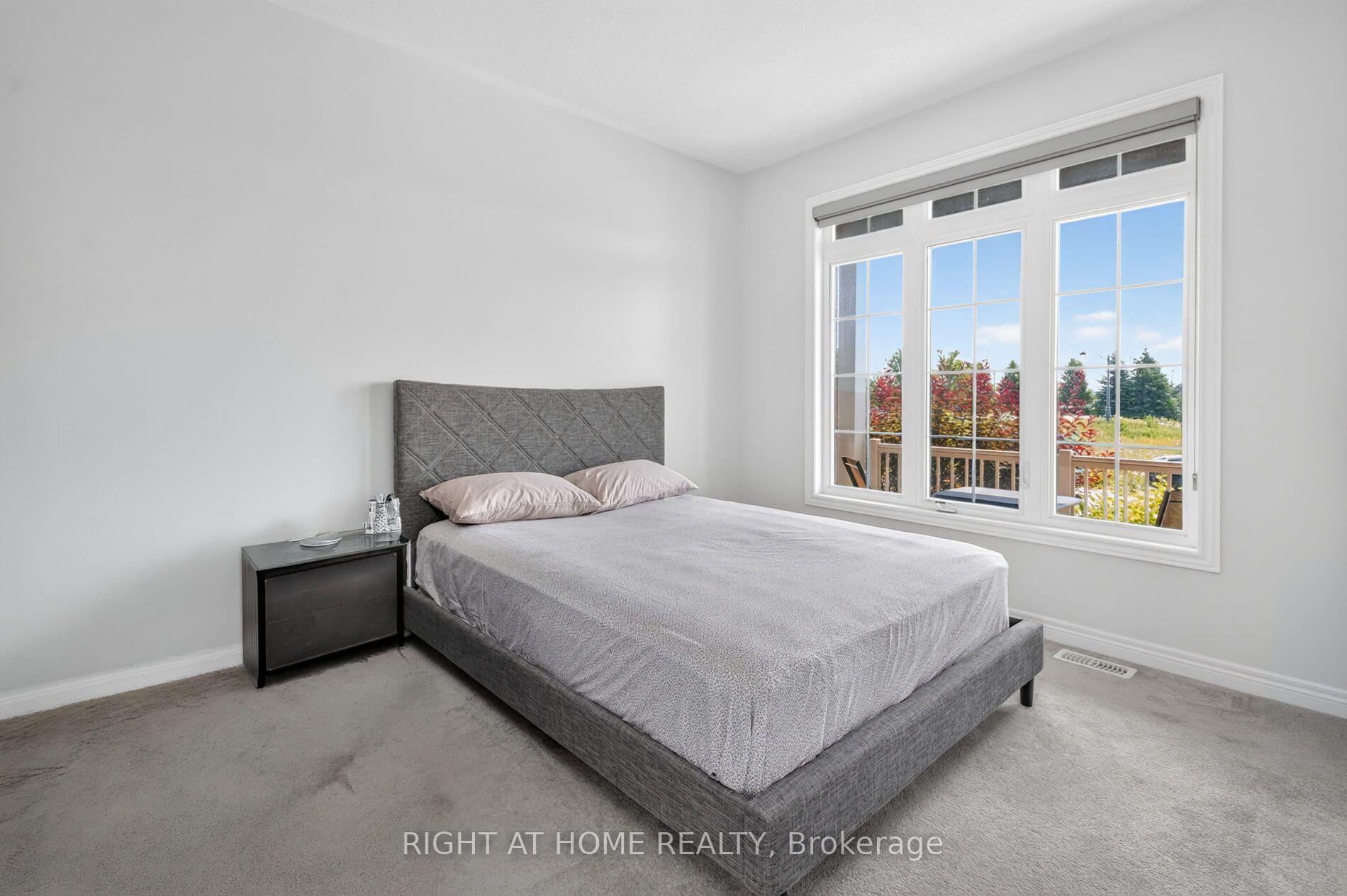 Photo 12 of 9 Tea Rose Drive, Brampton, Sandringham-Wellington — HOMEH