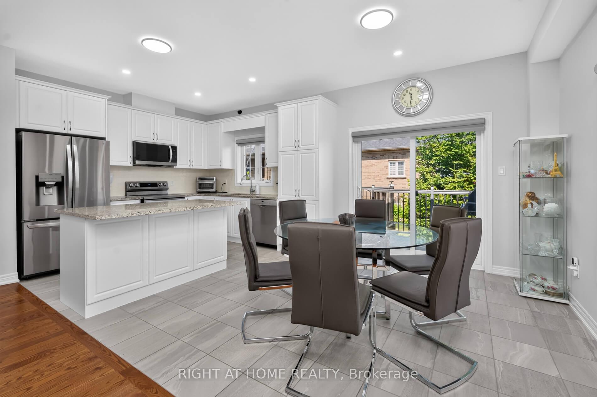 Photo 27 of 9 Tea Rose Drive, Brampton, Sandringham-Wellington — HOMEH