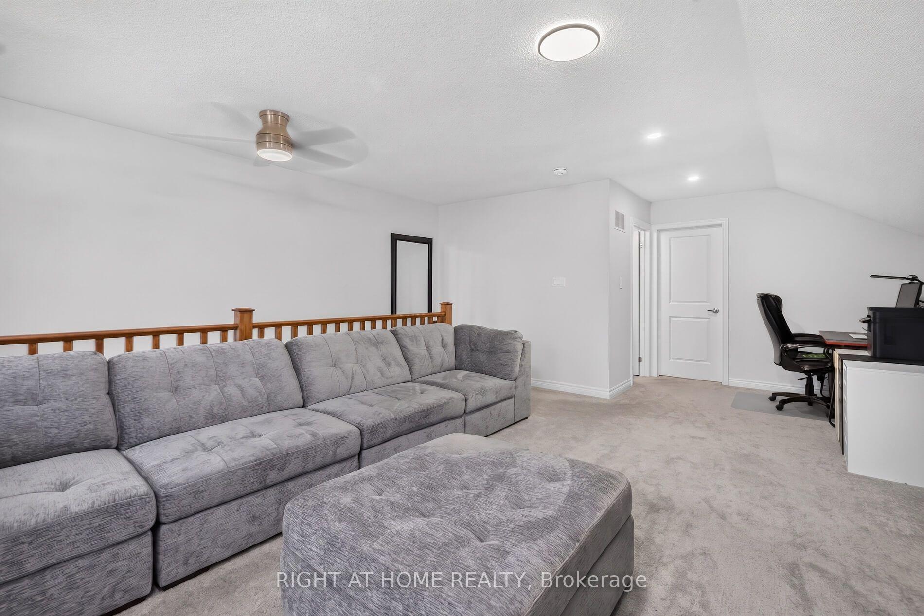 Photo 52 of 9 Tea Rose Drive, Brampton, Sandringham-Wellington — HOMEH