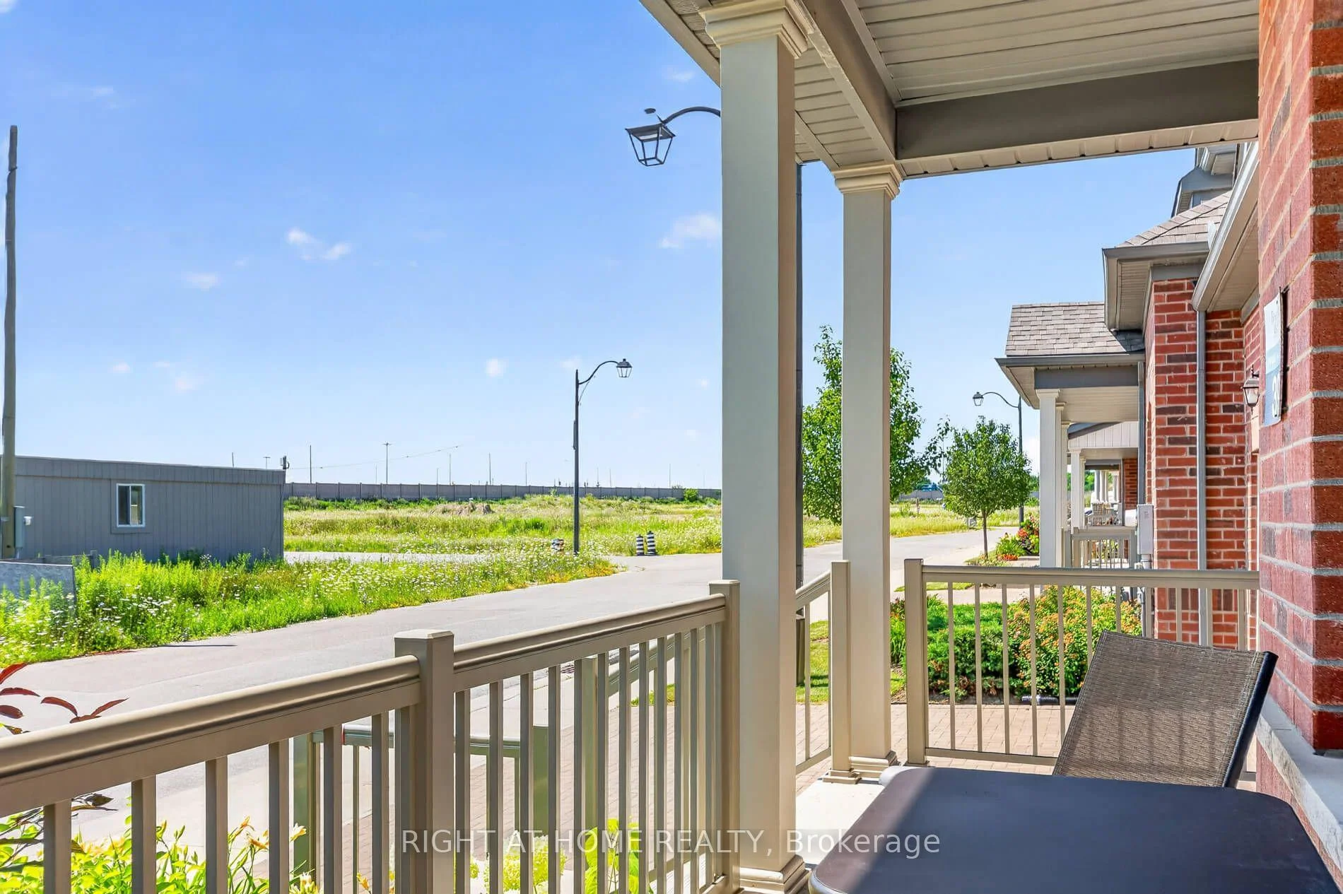 Photo 17 of 9 Tea Rose Drive, Brampton, Sandringham-Wellington — HOMEH