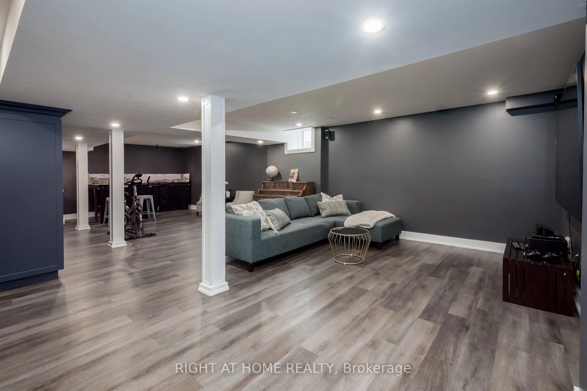 Photo 61 of 9 Tea Rose Drive, Brampton, Sandringham-Wellington — HOMEH
