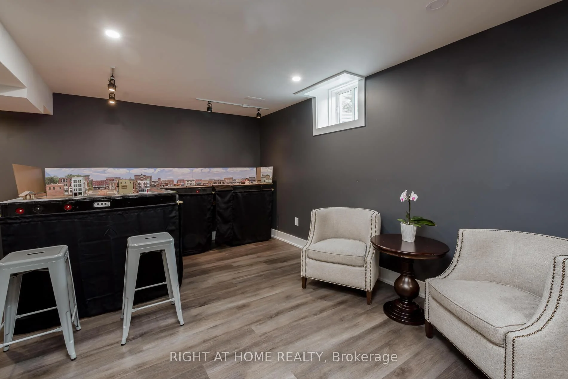 Photo 74 of 9 Tea Rose Drive, Brampton, Sandringham-Wellington — HOMEH