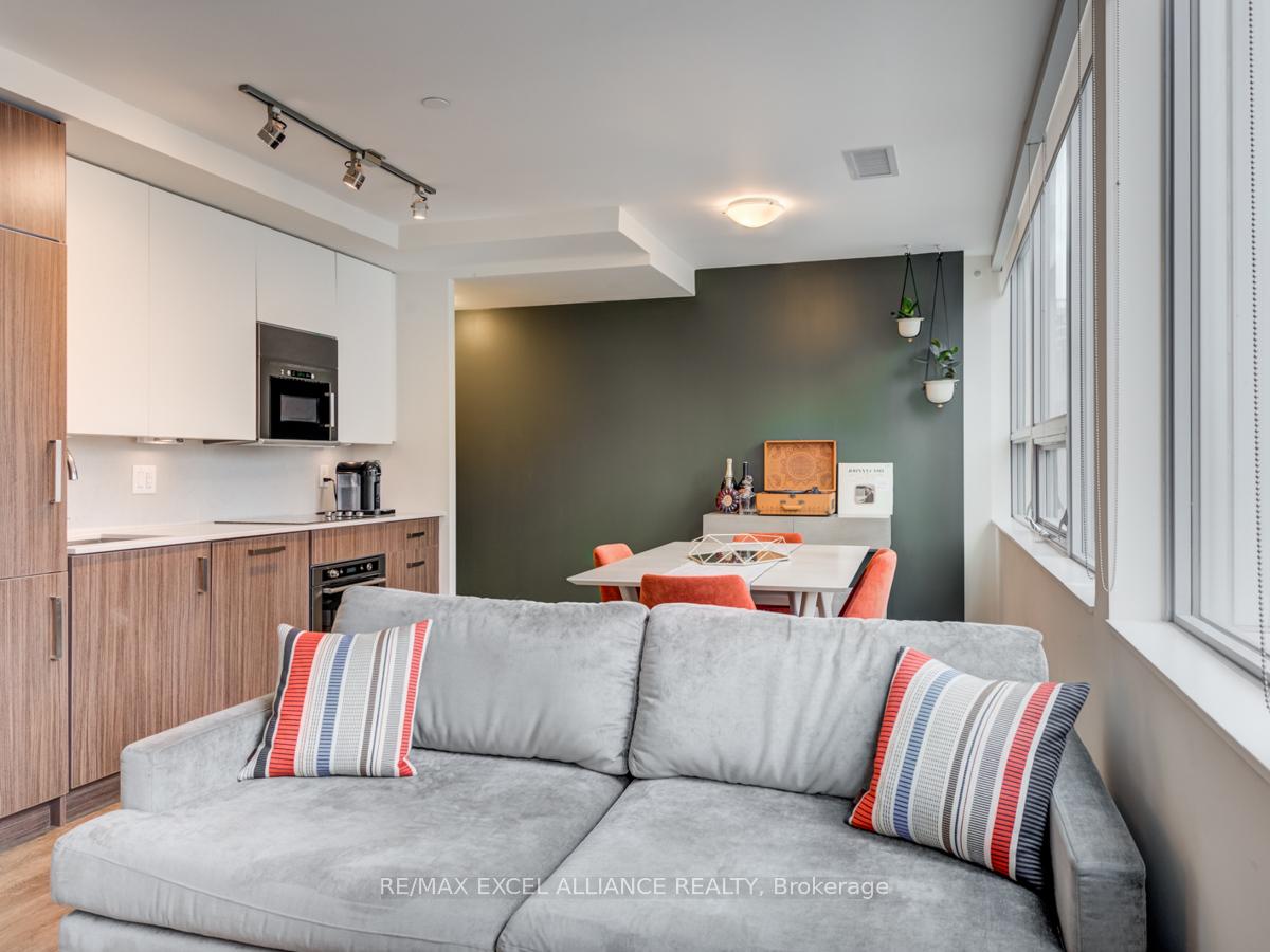 Photo 10 of Unit 201, 17 Dundonald Street, Toronto, Church-Yonge Corridor — HOMEH
