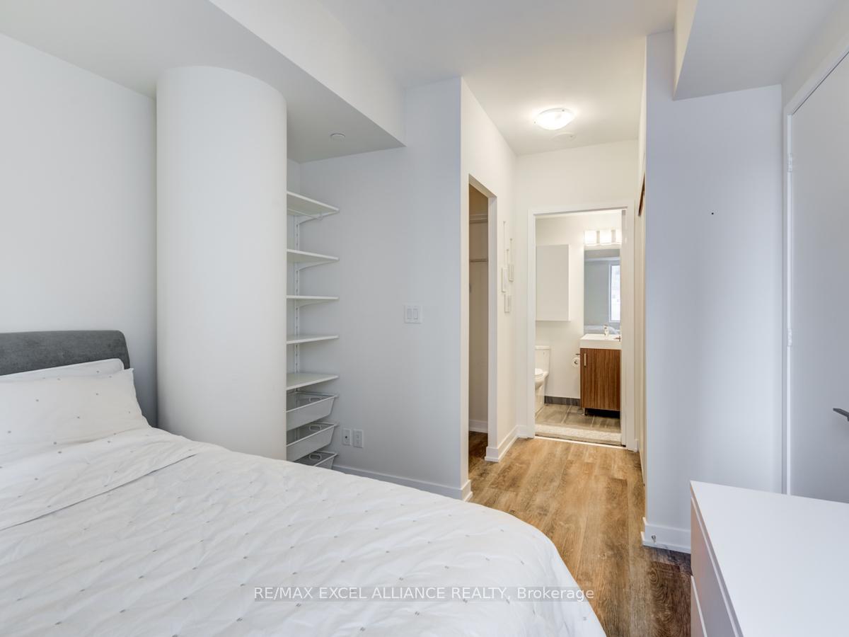 Photo 15 of Unit 201, 17 Dundonald Street, Toronto, Church-Yonge Corridor — HOMEH
