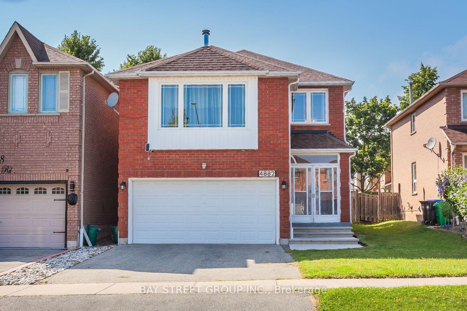 Photo 2 of 4882 Rosebush Road, Mississauga, East Credit — HOMEH