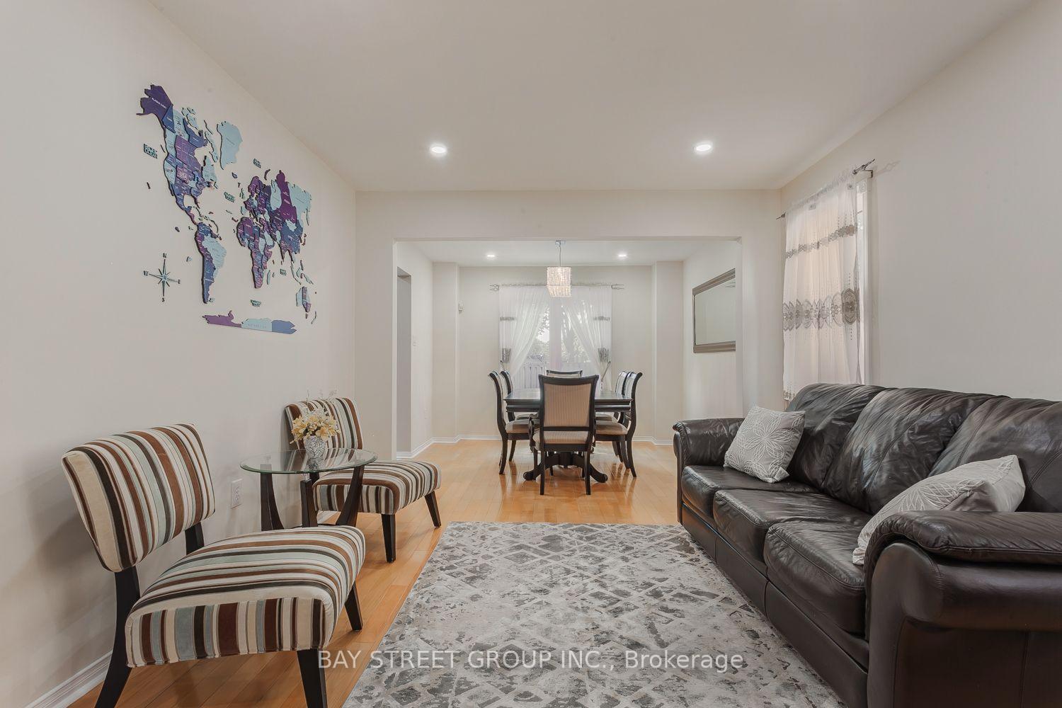Photo 4 of 4882 Rosebush Road, Mississauga, East Credit — HOMEH