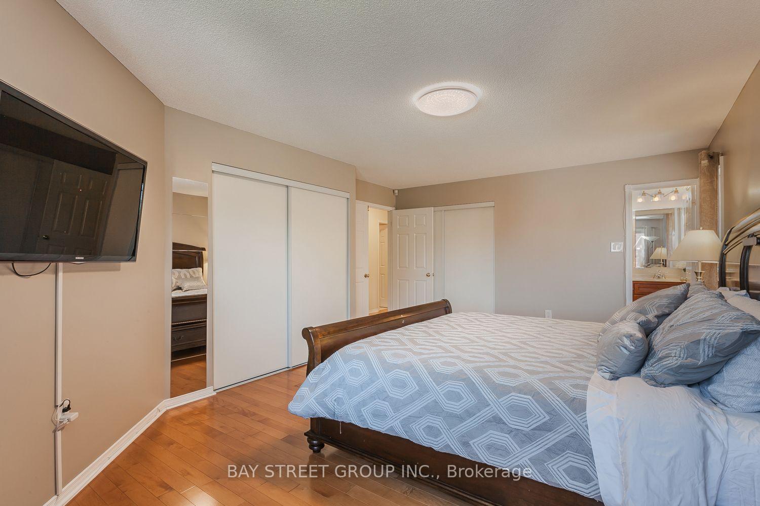 Photo 21 of 4882 Rosebush Road, Mississauga, East Credit — HOMEH
