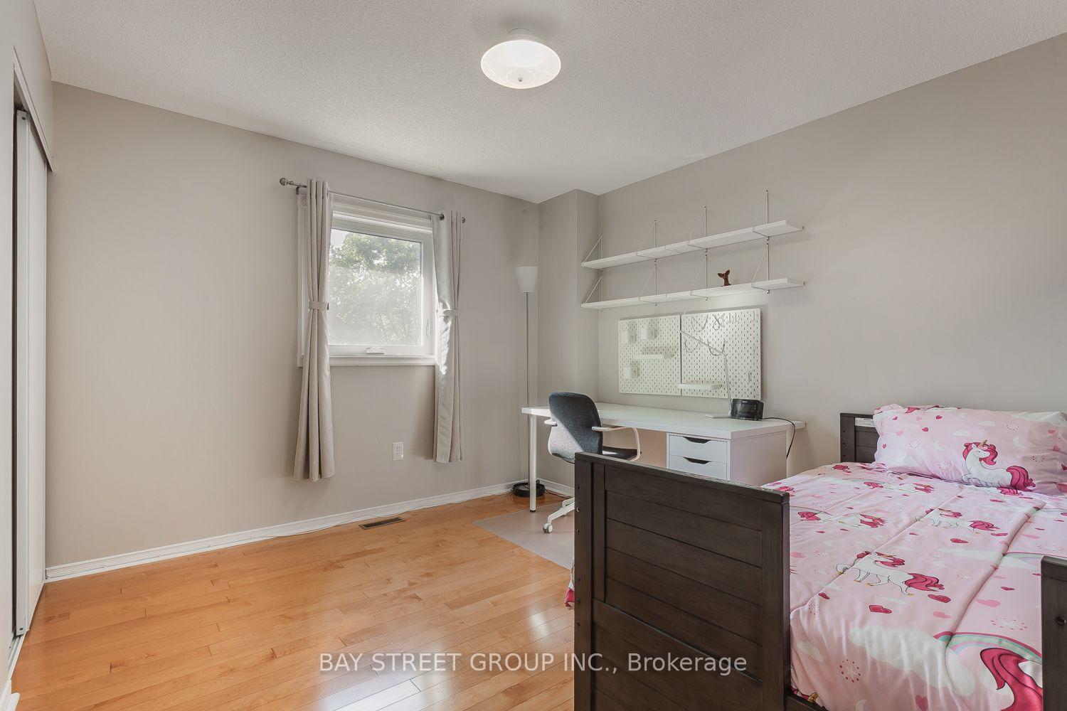 Photo 25 of 4882 Rosebush Road, Mississauga, East Credit — HOMEH