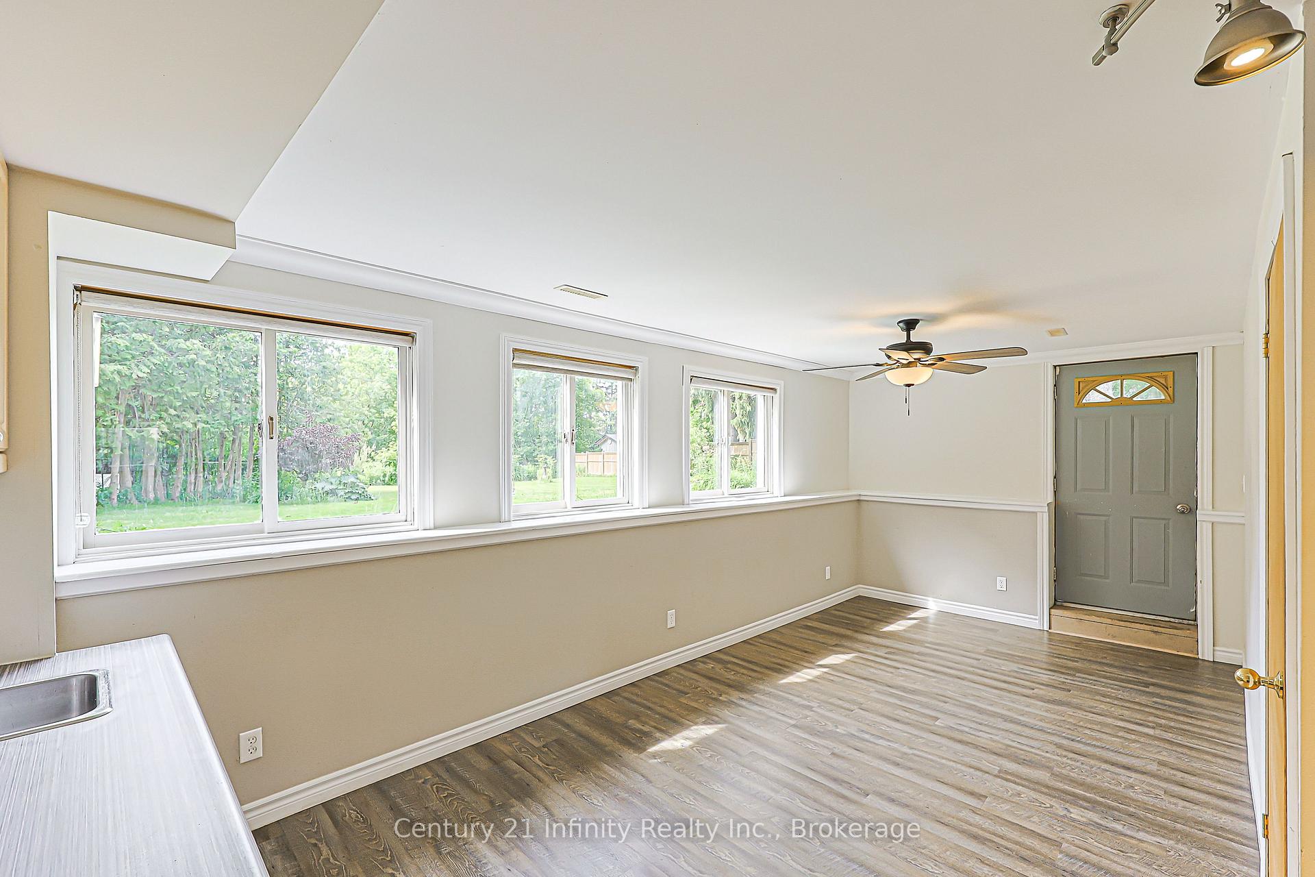 Photo 33 of 7 Robmar Street, Whitby, Brooklin — HOMEH
