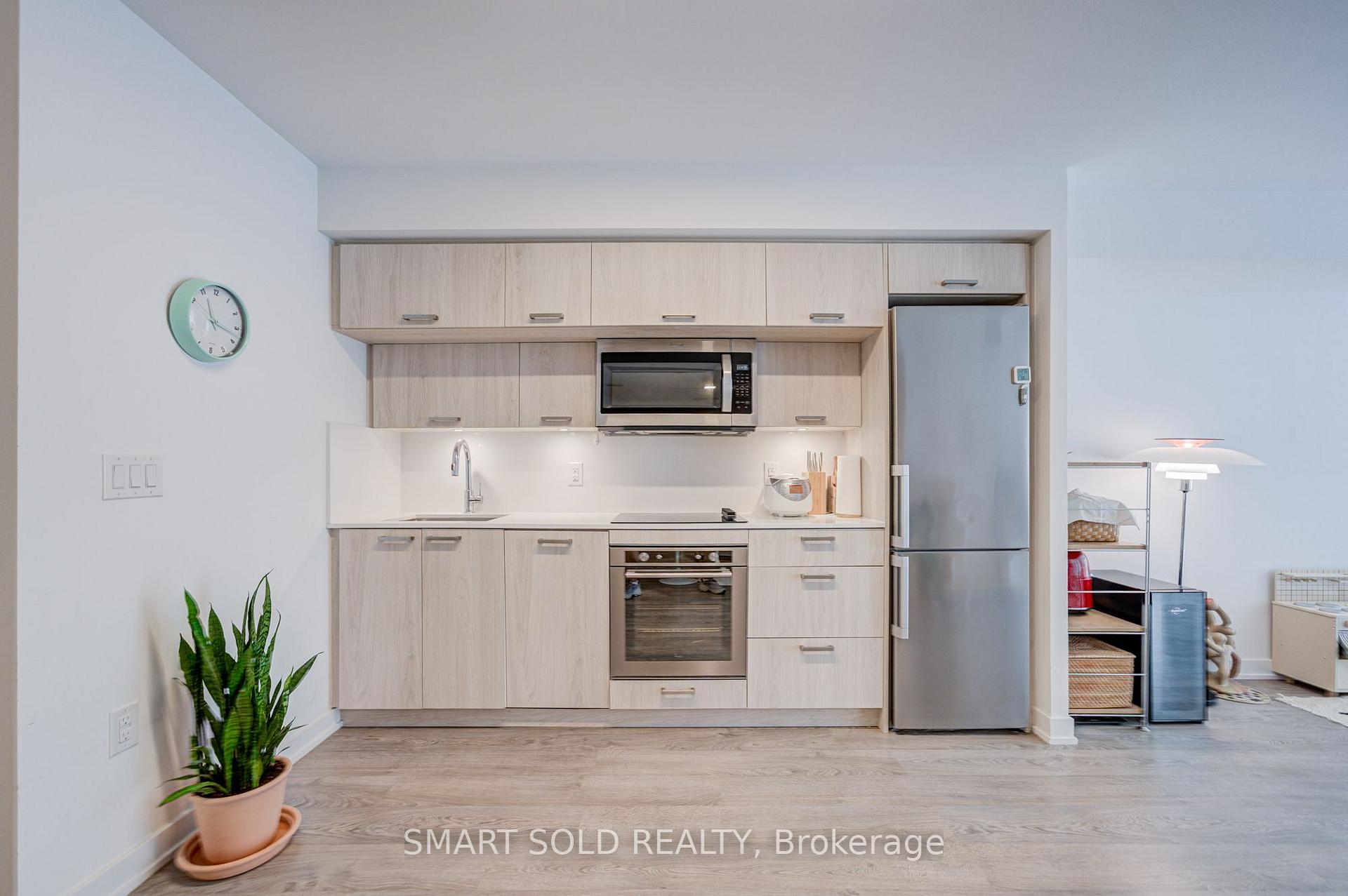 Photo 7 of Unit 813, 50 Mccaul Street, Toronto, Kensington-Chinatown — HOMEH