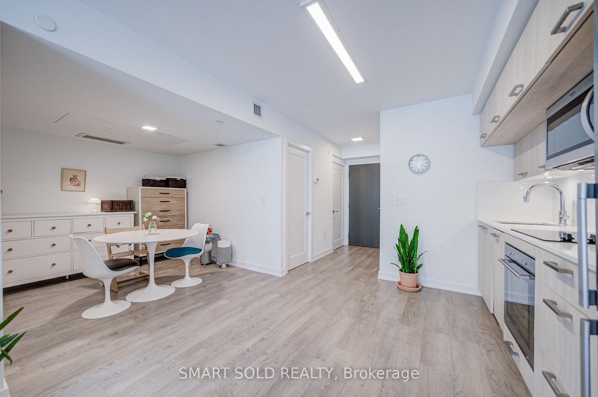 Photo 10 of Unit 813, 50 Mccaul Street, Toronto, Kensington-Chinatown — HOMEH