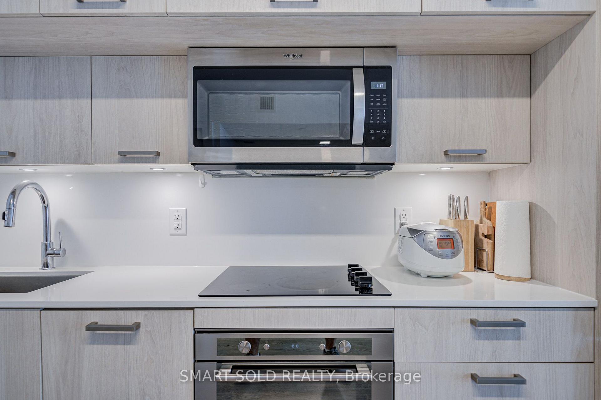 Photo 12 of Unit 813, 50 Mccaul Street, Toronto, Kensington-Chinatown — HOMEH
