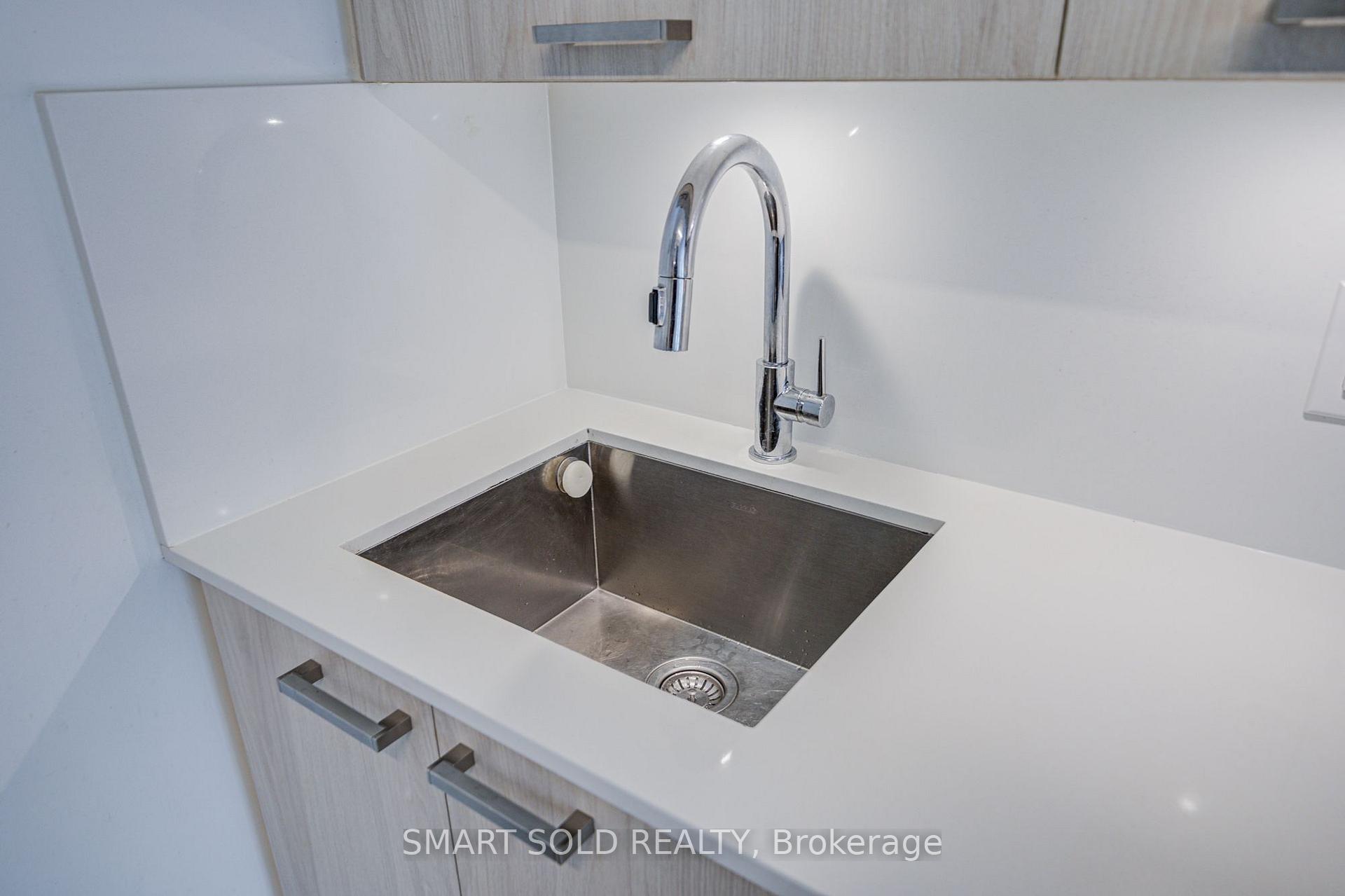 Photo 13 of Unit 813, 50 Mccaul Street, Toronto, Kensington-Chinatown — HOMEH