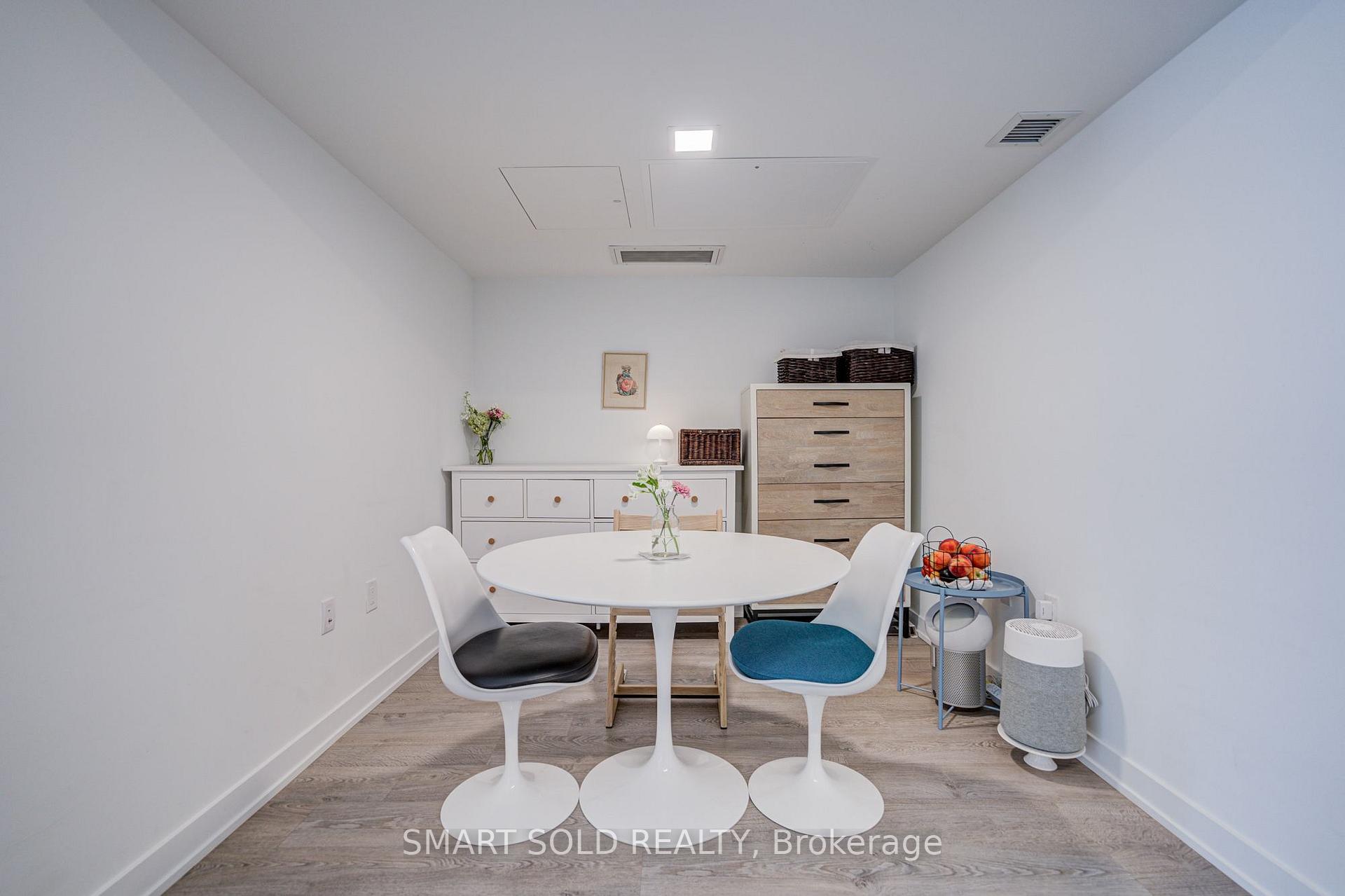 Photo 15 of Unit 813, 50 Mccaul Street, Toronto, Kensington-Chinatown — HOMEH