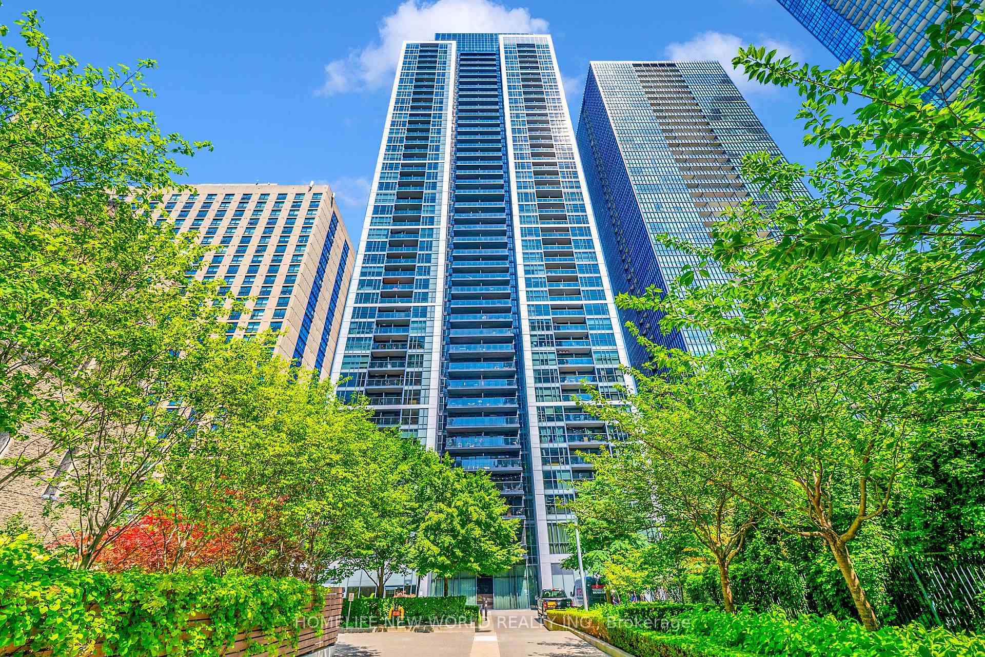 Photo 2 of Unit 811, 28 Ted Rogers Way, Toronto, Church-Yonge Corridor — HOMEH