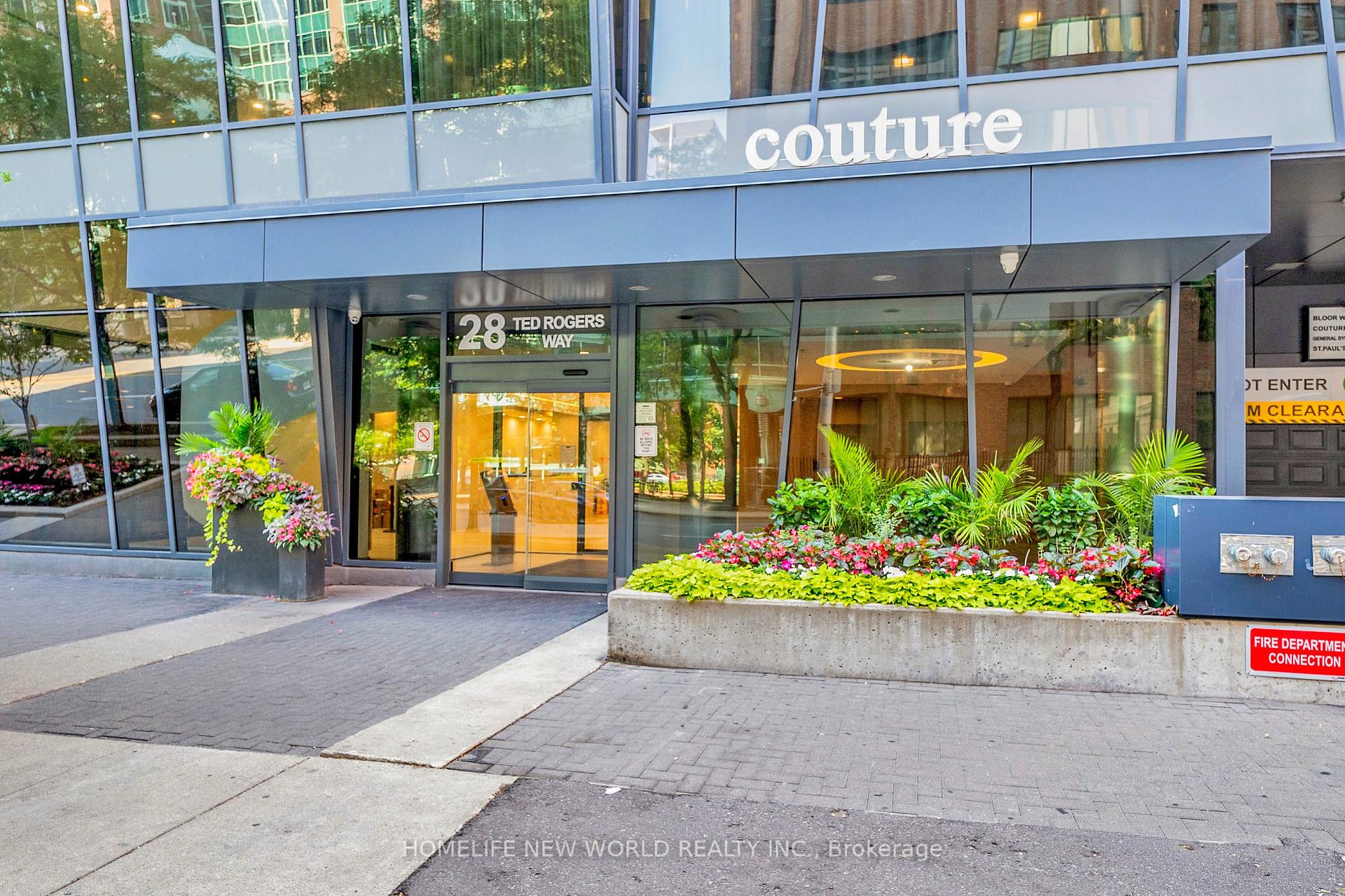 Photo 4 of Unit 811, 28 Ted Rogers Way, Toronto, Church-Yonge Corridor — HOMEH