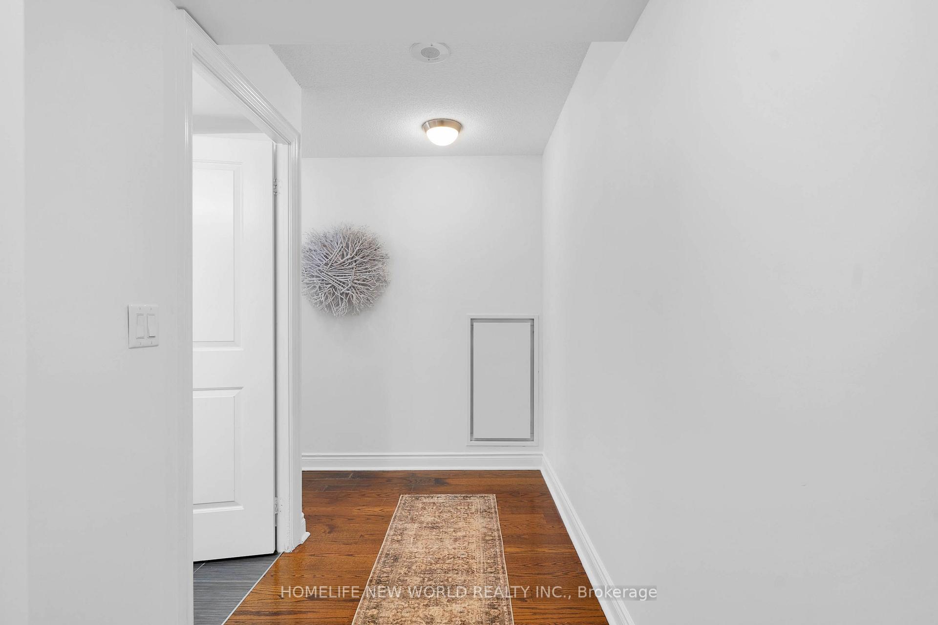 Photo 7 of Unit 811, 28 Ted Rogers Way, Toronto, Church-Yonge Corridor — HOMEH