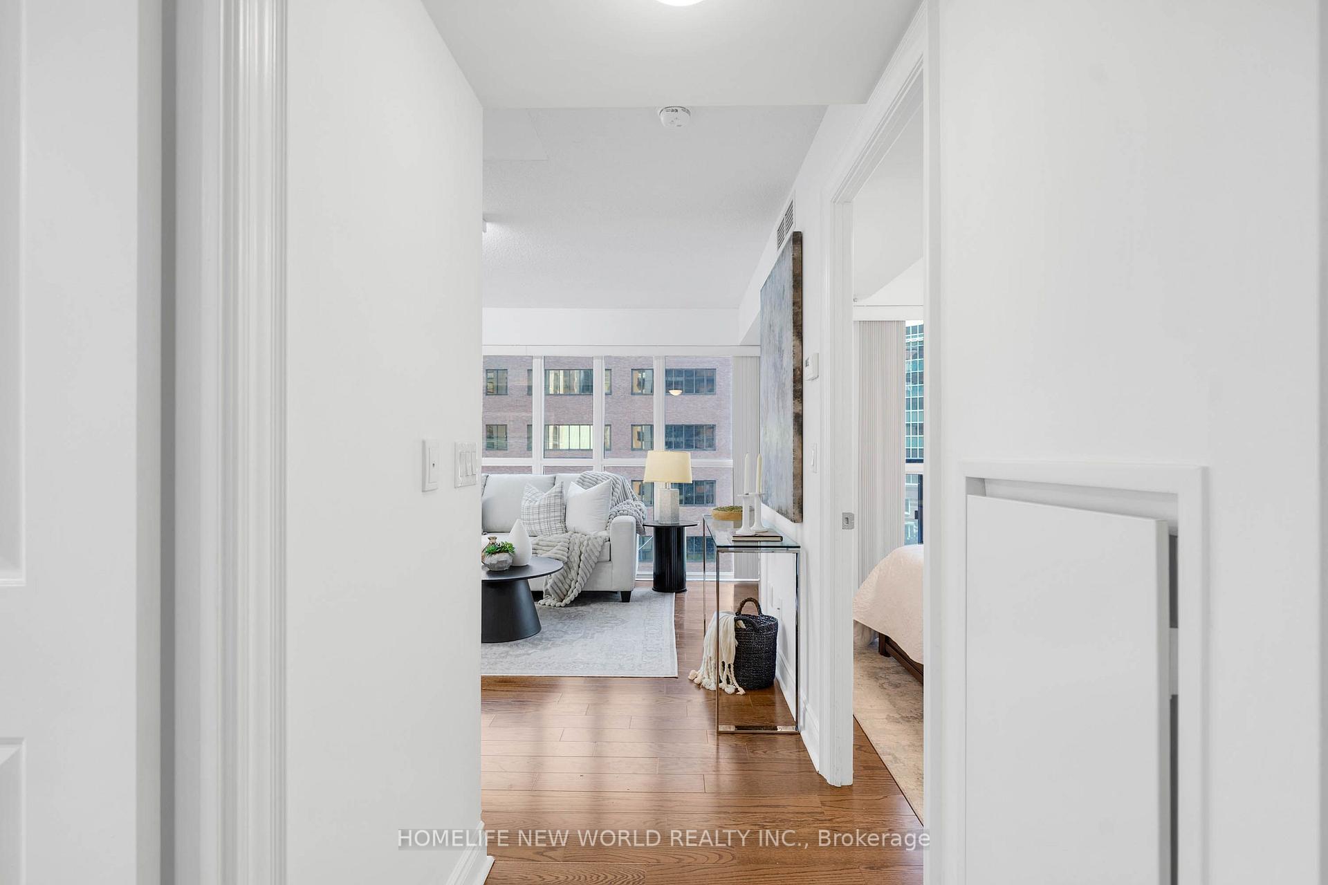 Photo 8 of Unit 811, 28 Ted Rogers Way, Toronto, Church-Yonge Corridor — HOMEH