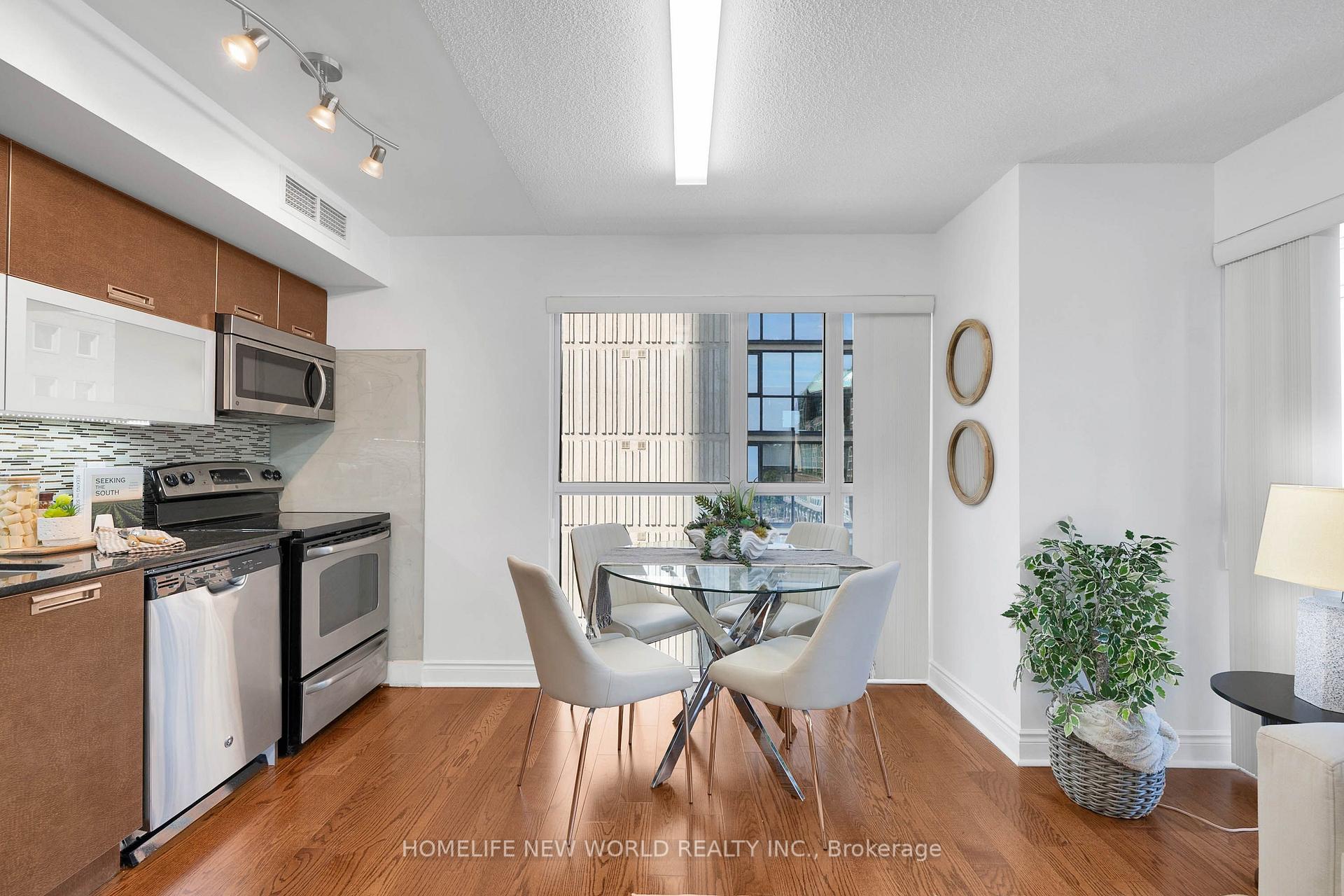 Photo 12 of Unit 811, 28 Ted Rogers Way, Toronto, Church-Yonge Corridor — HOMEH