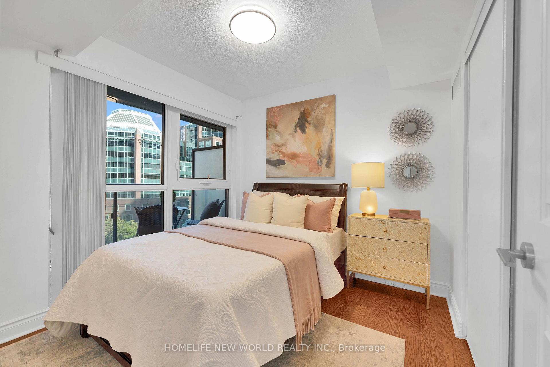 Photo 14 of Unit 811, 28 Ted Rogers Way, Toronto, Church-Yonge Corridor — HOMEH