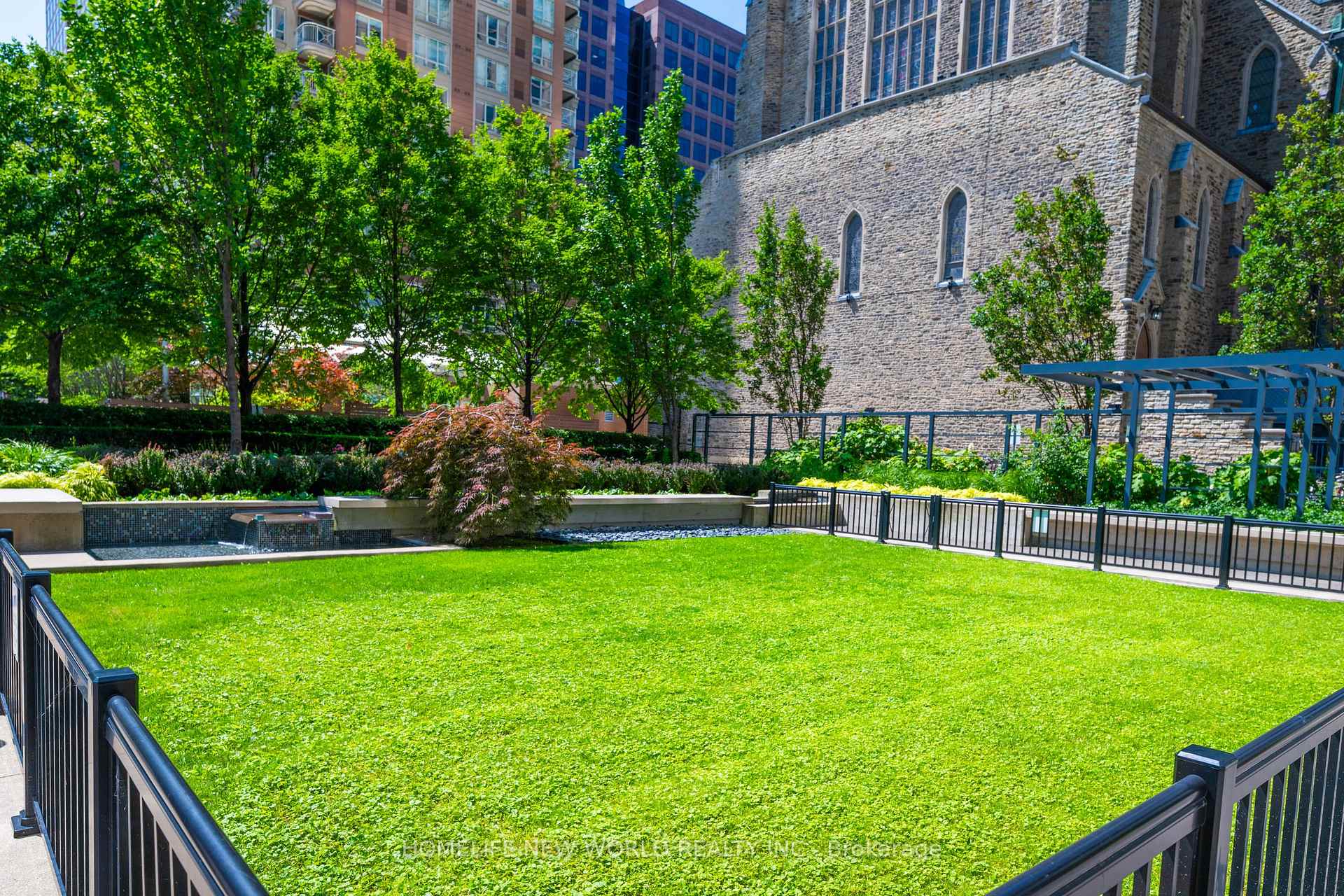 Photo 26 of Unit 811, 28 Ted Rogers Way, Toronto, Church-Yonge Corridor — HOMEH