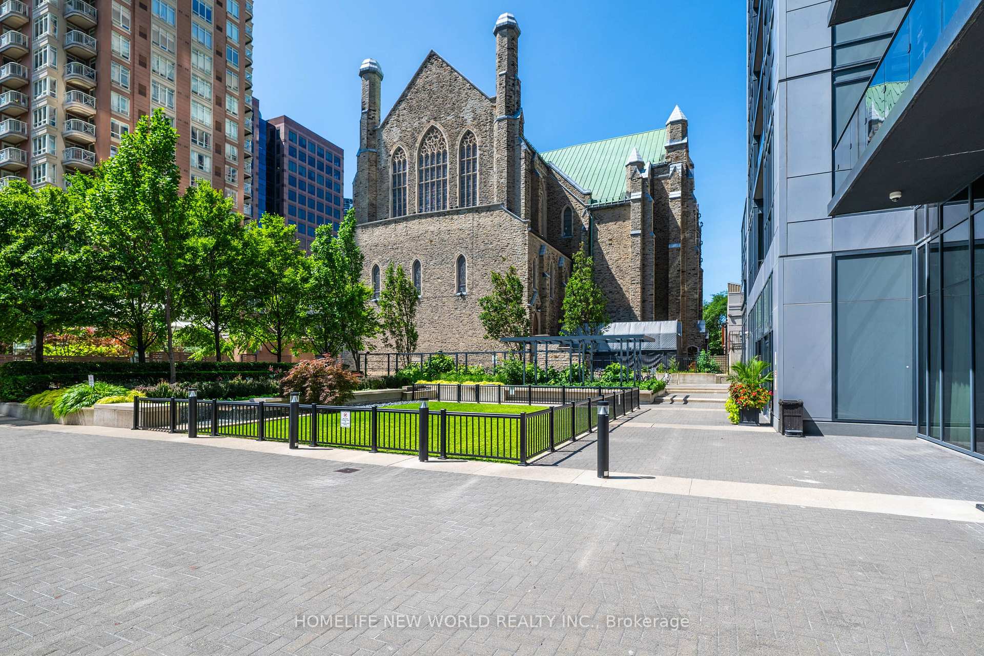 Photo 27 of Unit 811, 28 Ted Rogers Way, Toronto, Church-Yonge Corridor — HOMEH