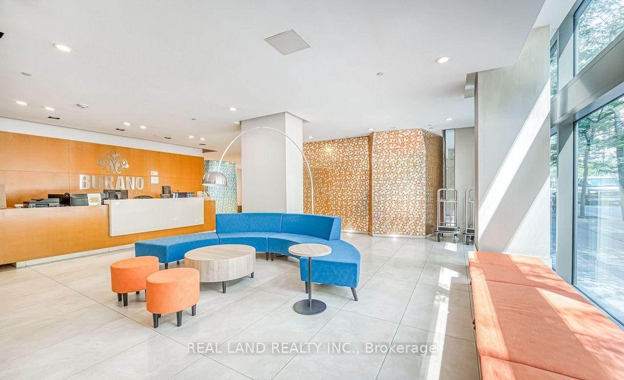 Photo 3 of Unit 502, 832 Bay Street, Toronto, Bay Street Corridor — HOMEH
