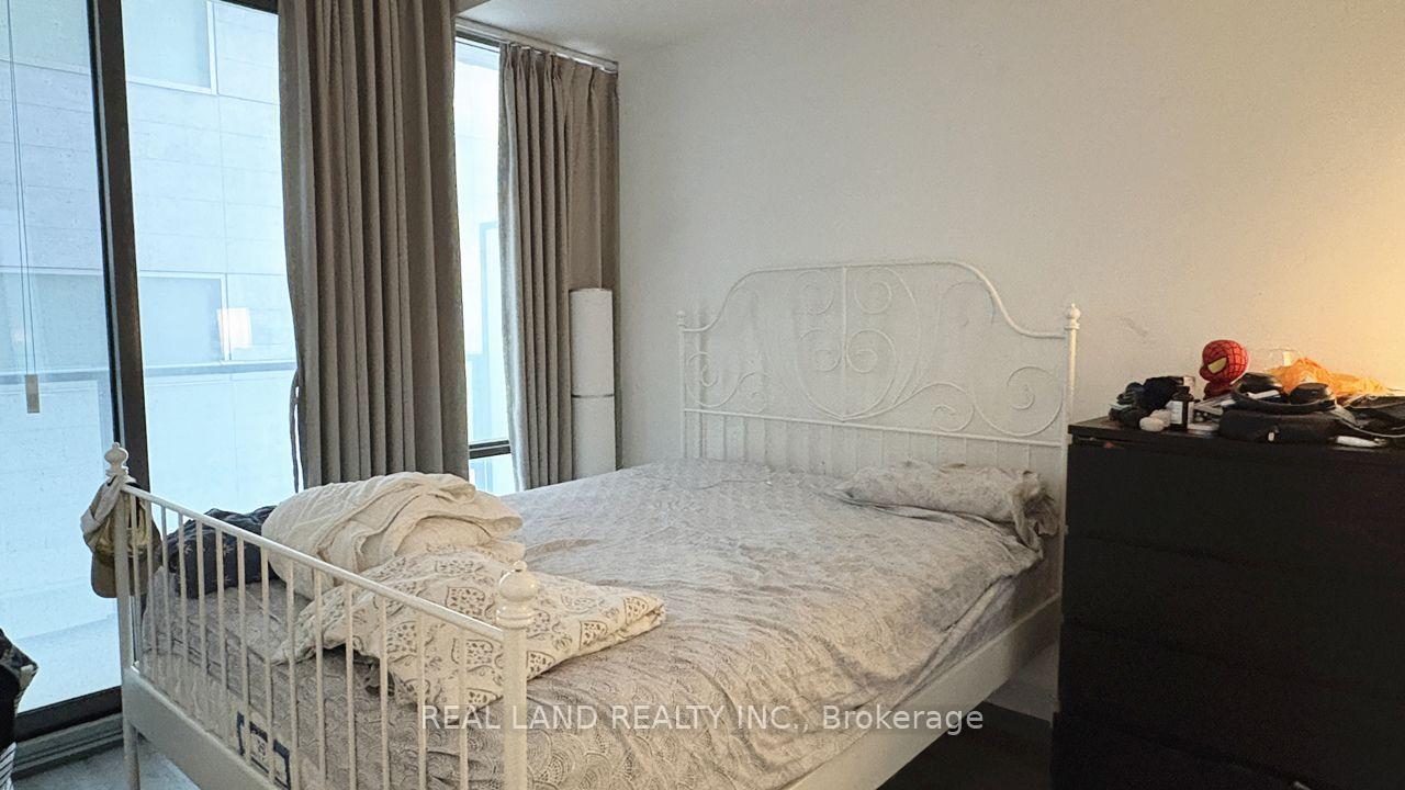 Photo 11 of Unit 502, 832 Bay Street, Toronto, Bay Street Corridor — HOMEH