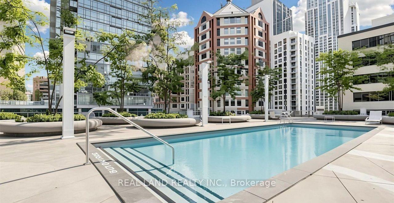 Photo 19 of Unit 502, 832 Bay Street, Toronto, Bay Street Corridor — HOMEH