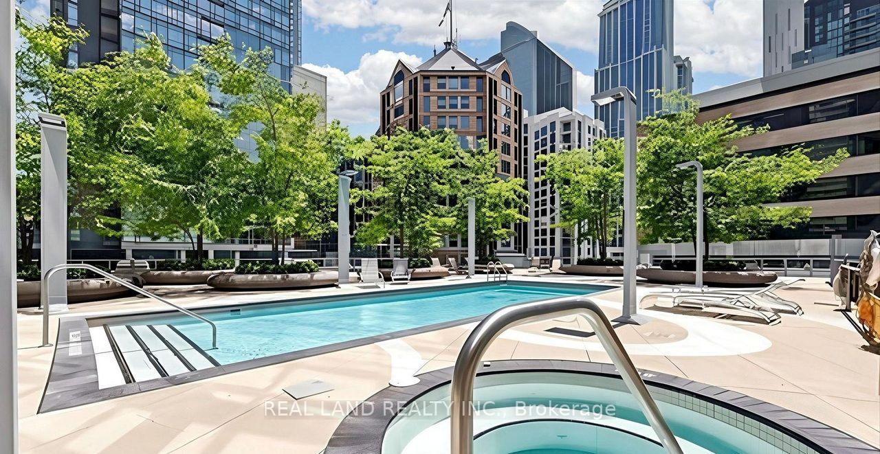 Photo 20 of Unit 502, 832 Bay Street, Toronto, Bay Street Corridor — HOMEH