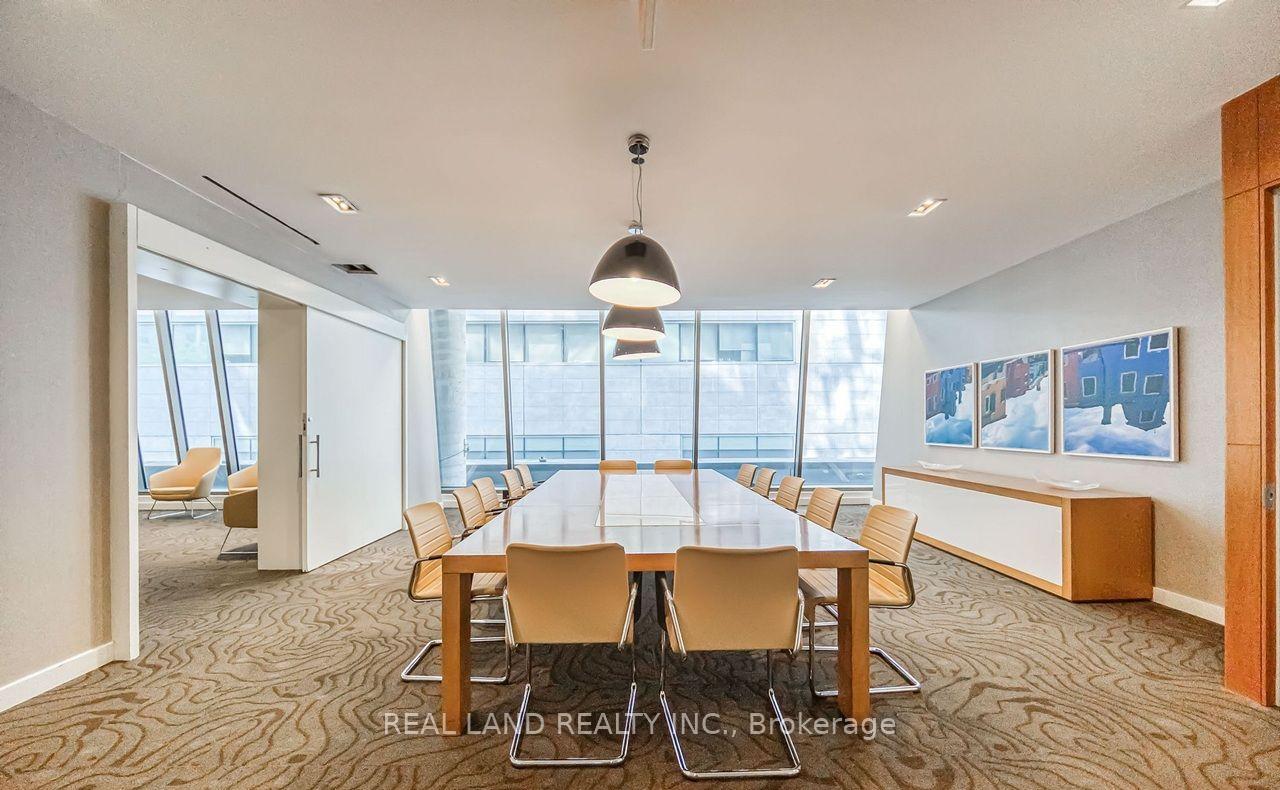 Photo 23 of Unit 502, 832 Bay Street, Toronto, Bay Street Corridor — HOMEH