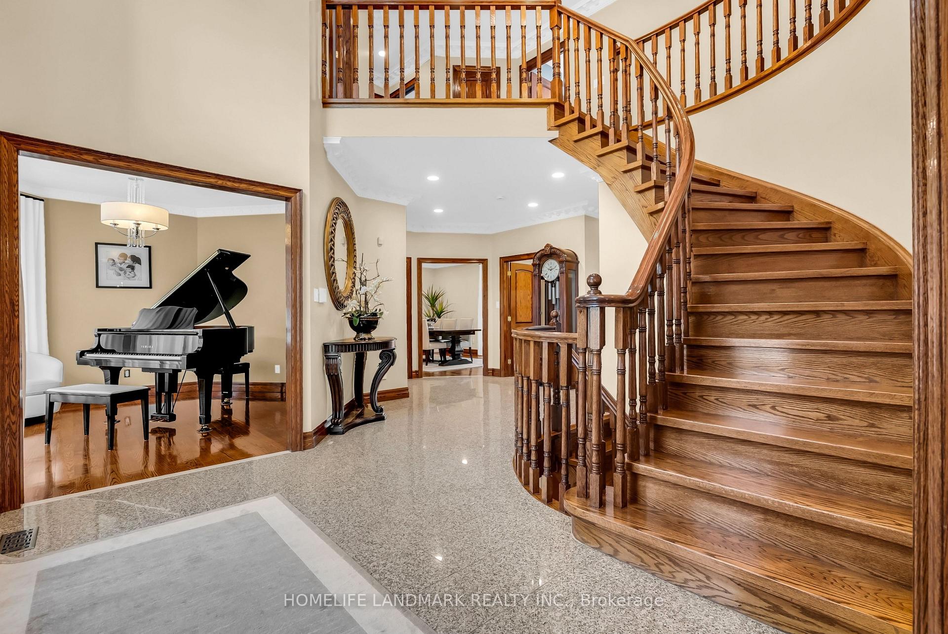 Photo 10 of 193 Codsell Avenue, North York, Bathurst Manor — HOMEH