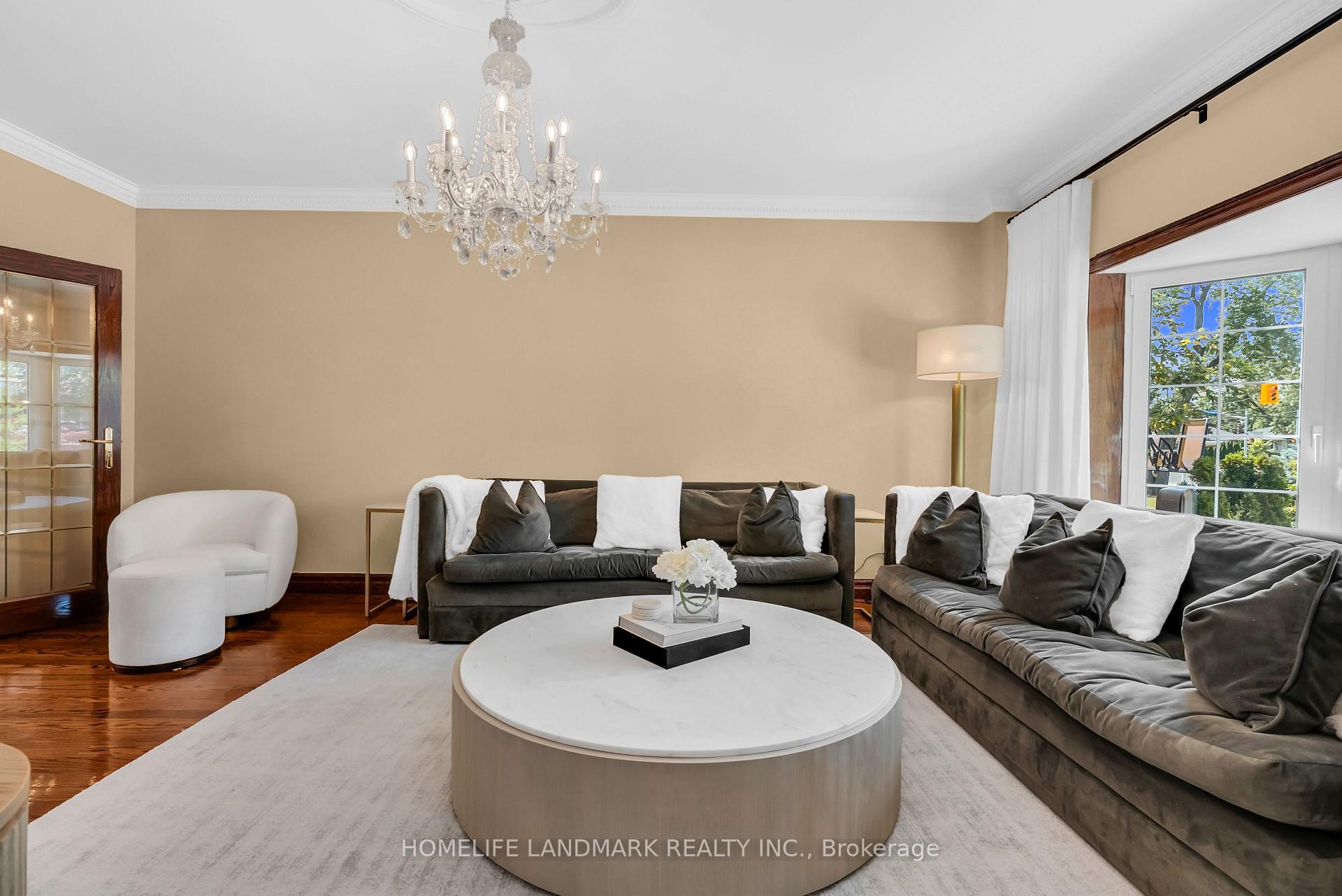 Photo 11 of 193 Codsell Avenue, North York, Bathurst Manor — HOMEH