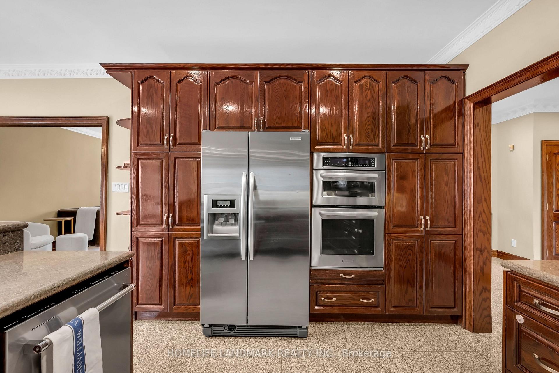 Photo 18 of 193 Codsell Avenue, North York, Bathurst Manor — HOMEH