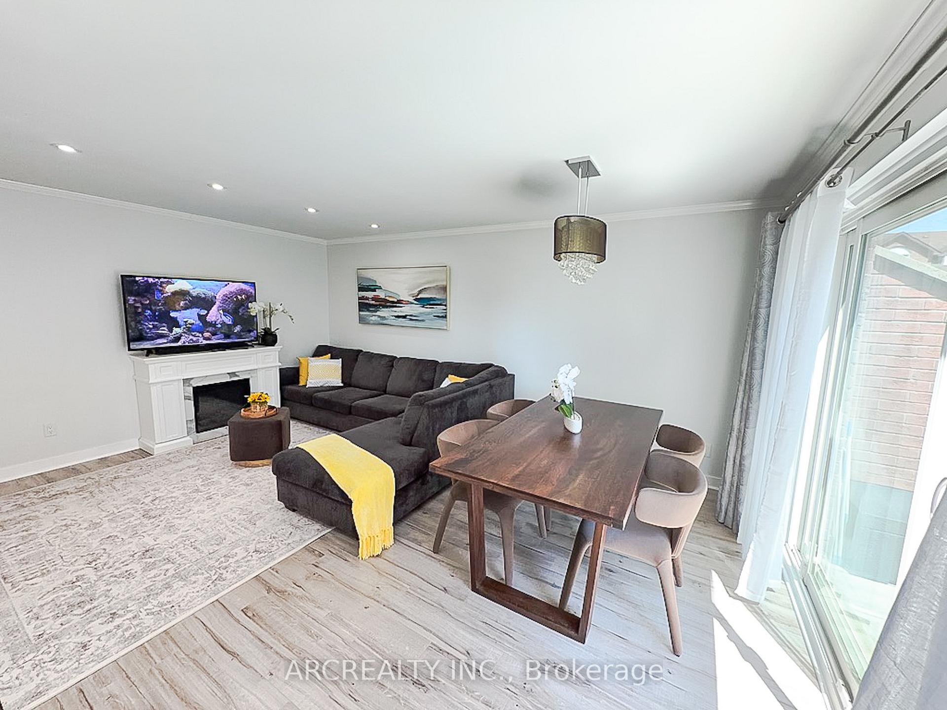 Photo 4 of Unit 1, 87 Irwin Road, Etobicoke, Elms-Old Rexdale — HOMEH