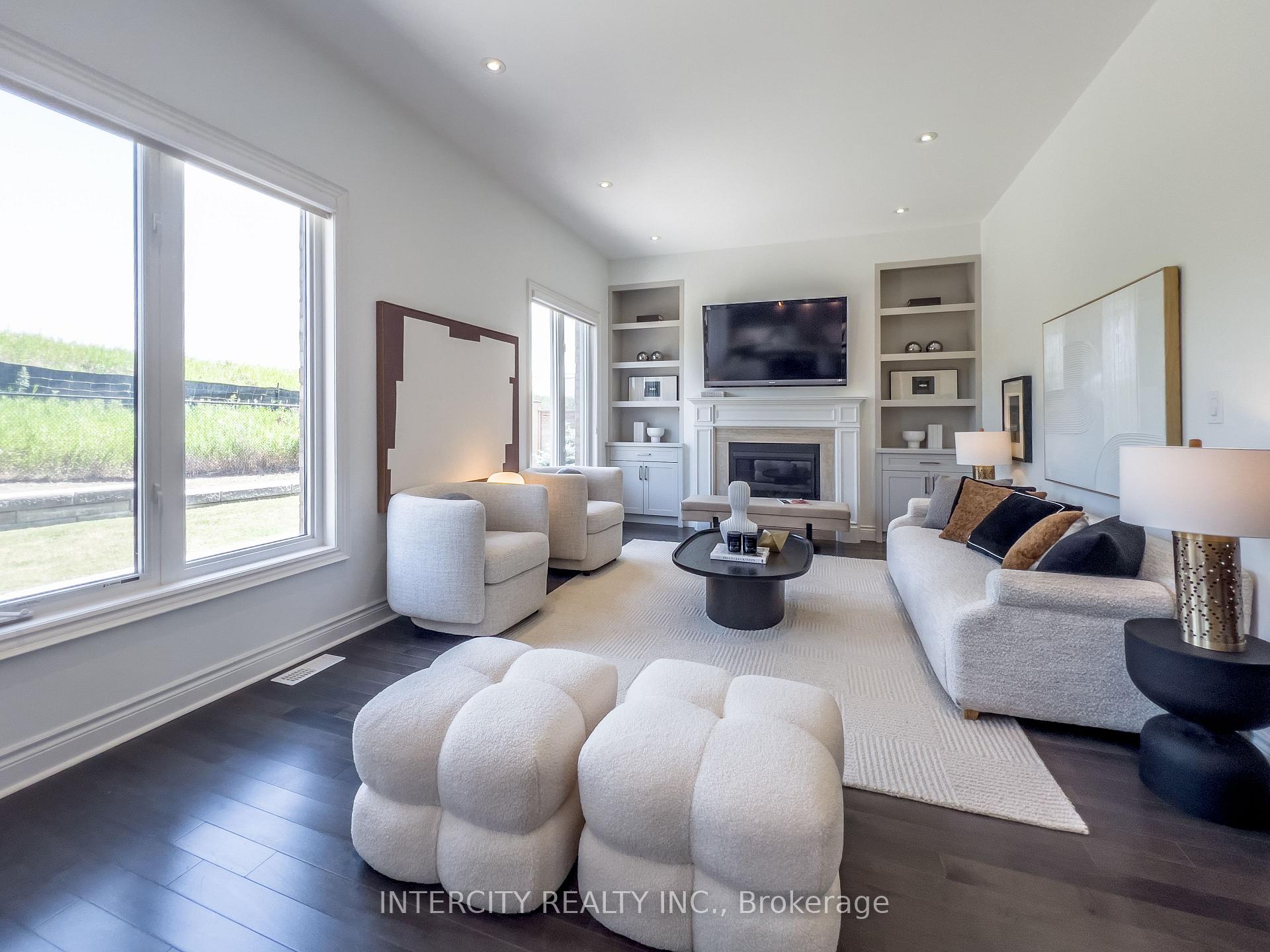Photo 14 of 35 Cedarpoint Court, Vaughan, Patterson — HOMEH