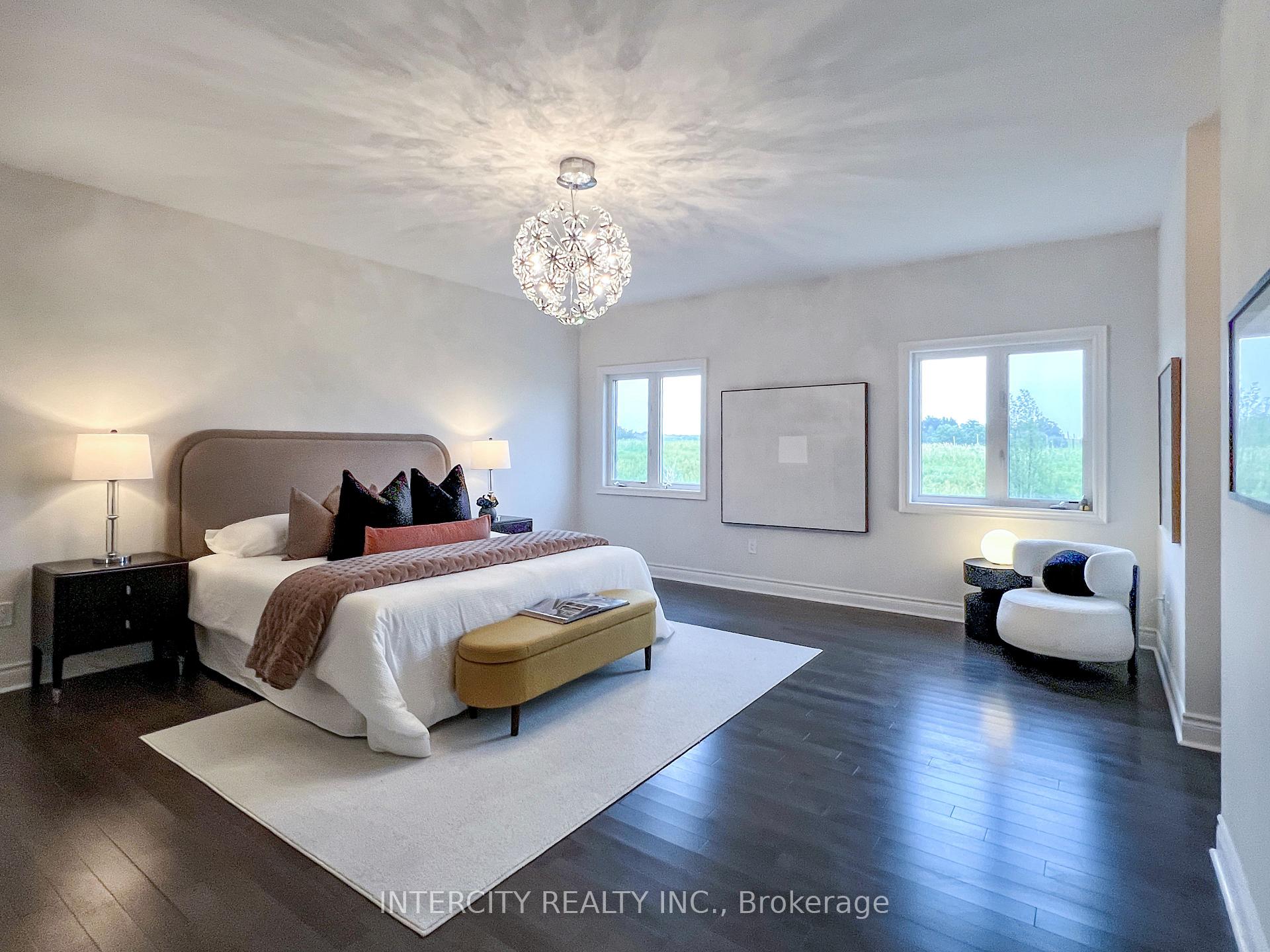 Photo 16 of 35 Cedarpoint Court, Vaughan, Patterson — HOMEH