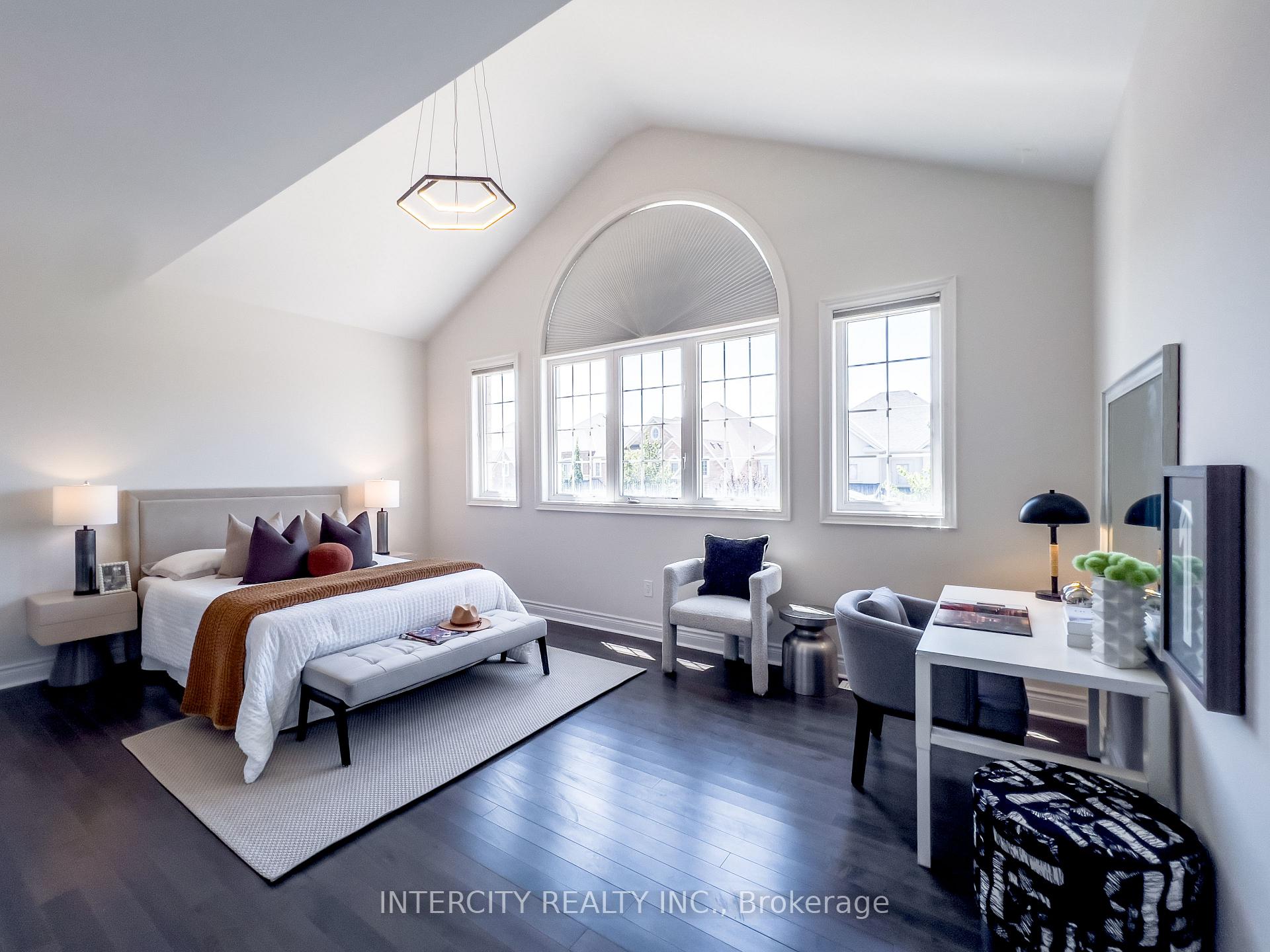 Photo 17 of 35 Cedarpoint Court, Vaughan, Patterson — HOMEH