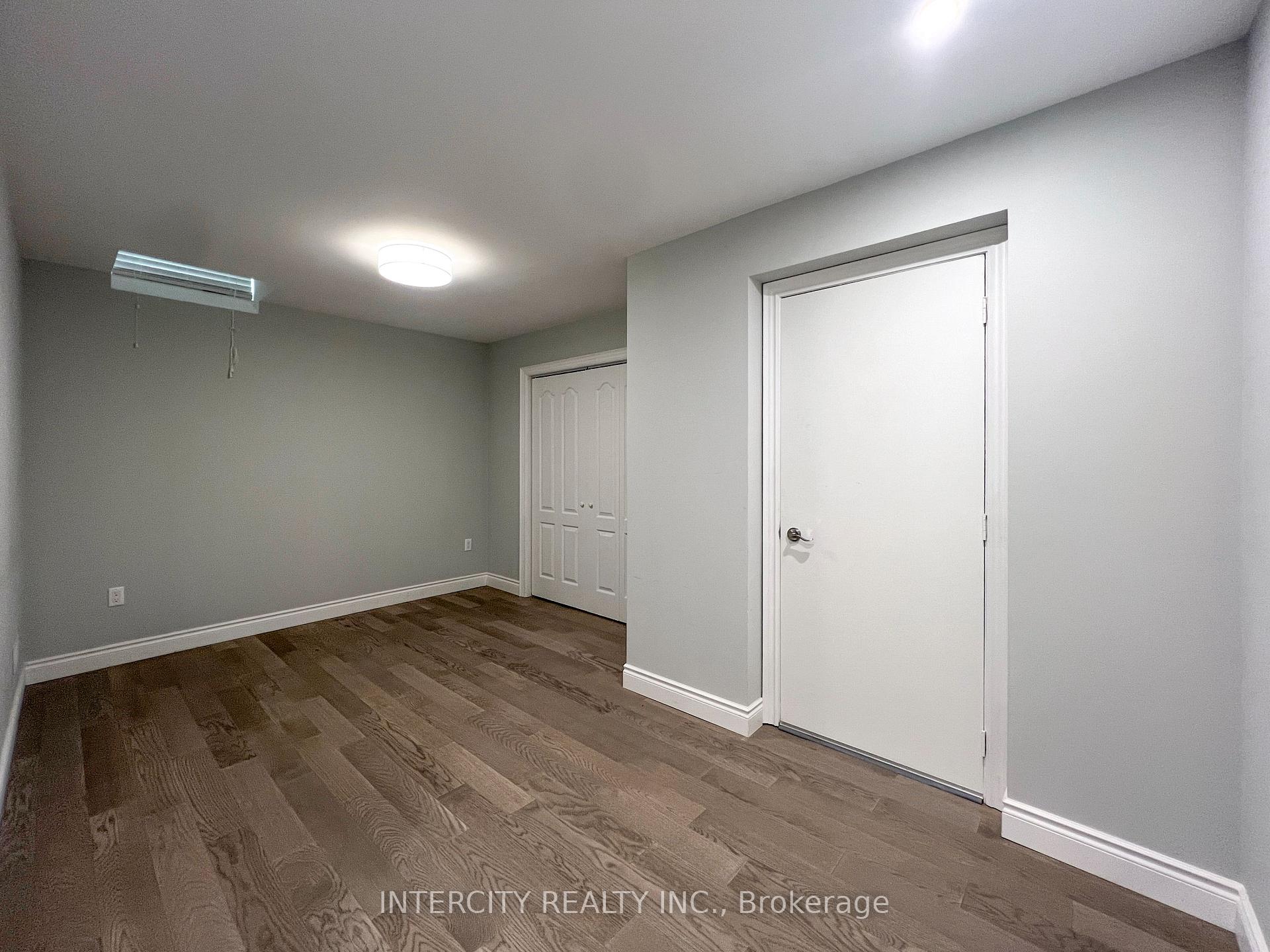 Photo 29 of 35 Cedarpoint Court, Vaughan, Patterson — HOMEH