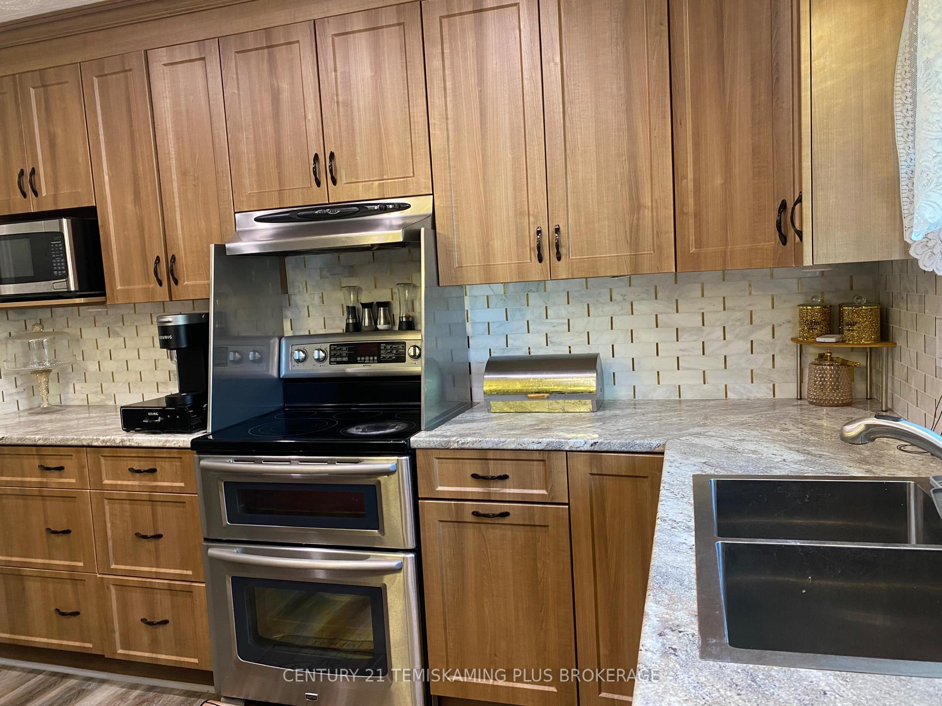 Photo 10 of 238 Rondeau Road, Temiskaming Shores, New Liskeard — HOMEH