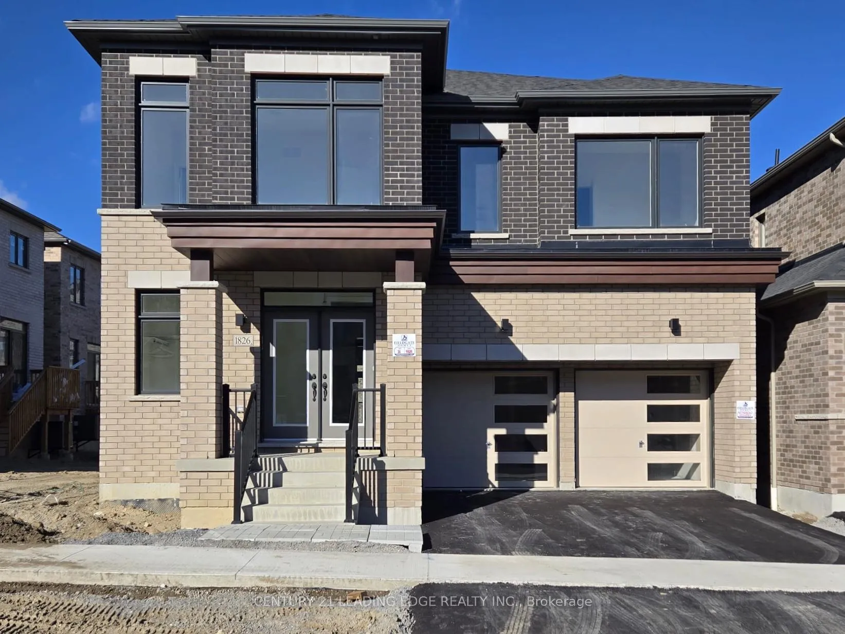 Photo 1 of 1826 Irish Moss Square, Pickering, Rural Pickering — HOMEH