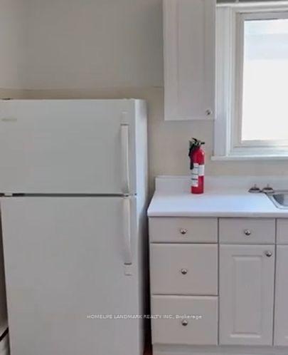 Photo 9 of Unit Upper, 213 Kenilworth Avenue, Toronto, The Beaches — HOMEH