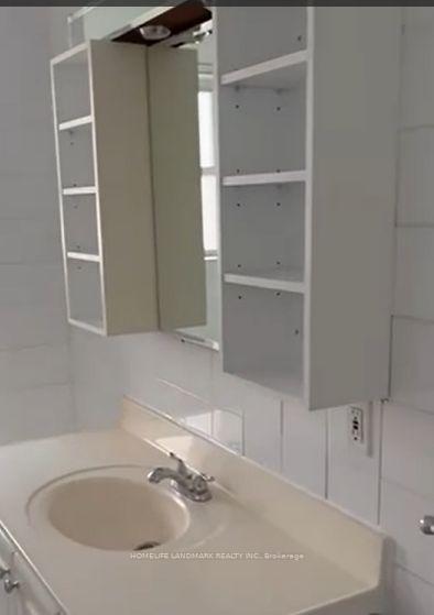 Photo 15 of Unit Upper, 213 Kenilworth Avenue, Toronto, The Beaches — HOMEH