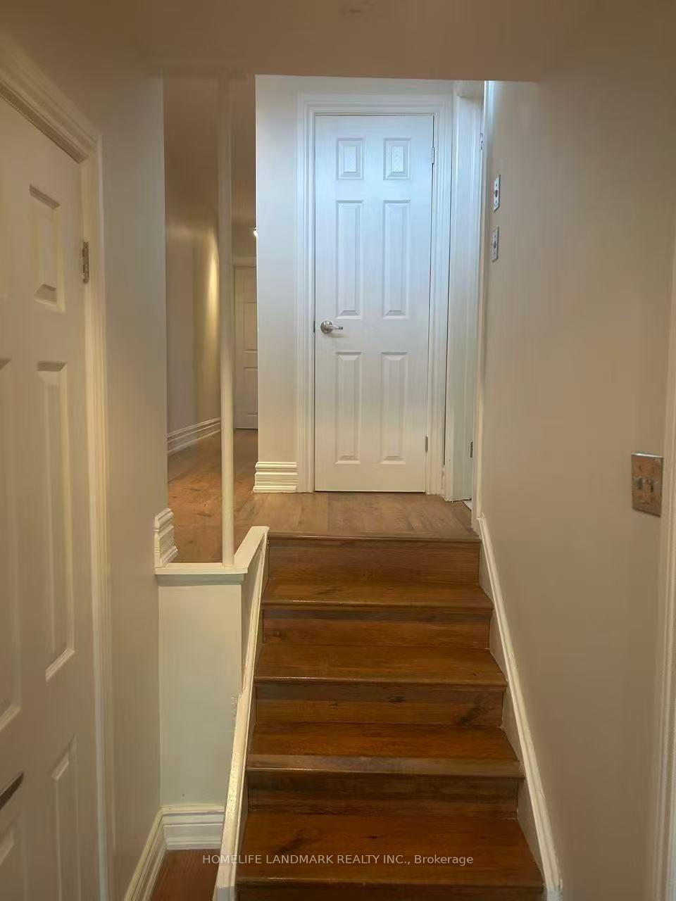 Photo 17 of Unit Upper, 213 Kenilworth Avenue, Toronto, The Beaches — HOMEH