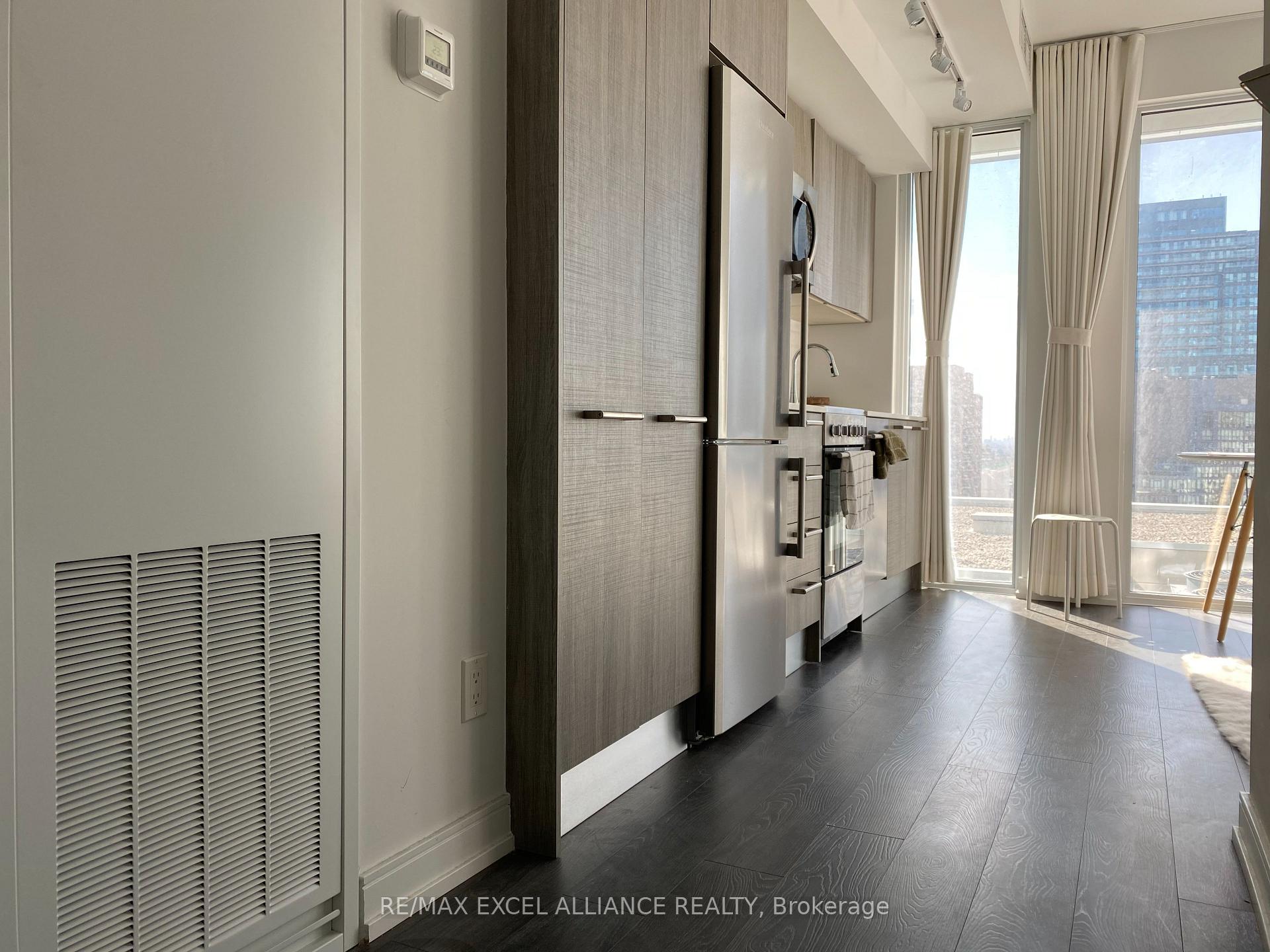 Photo 3 of Unit 2601, 28 Wellesley Street E, Toronto, Church-Yonge Corridor — HOMEH
