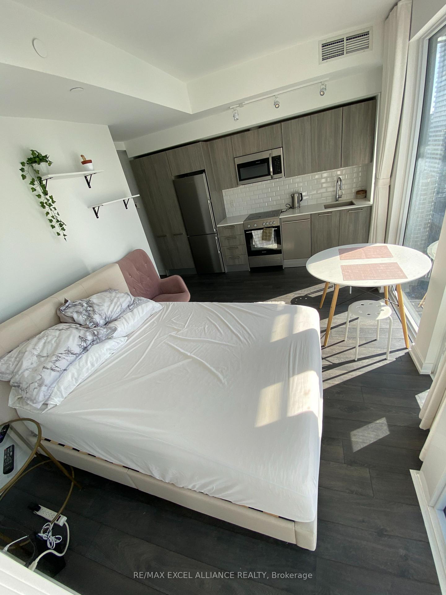 Photo 15 of Unit 2601, 28 Wellesley Street E, Toronto, Church-Yonge Corridor — HOMEH