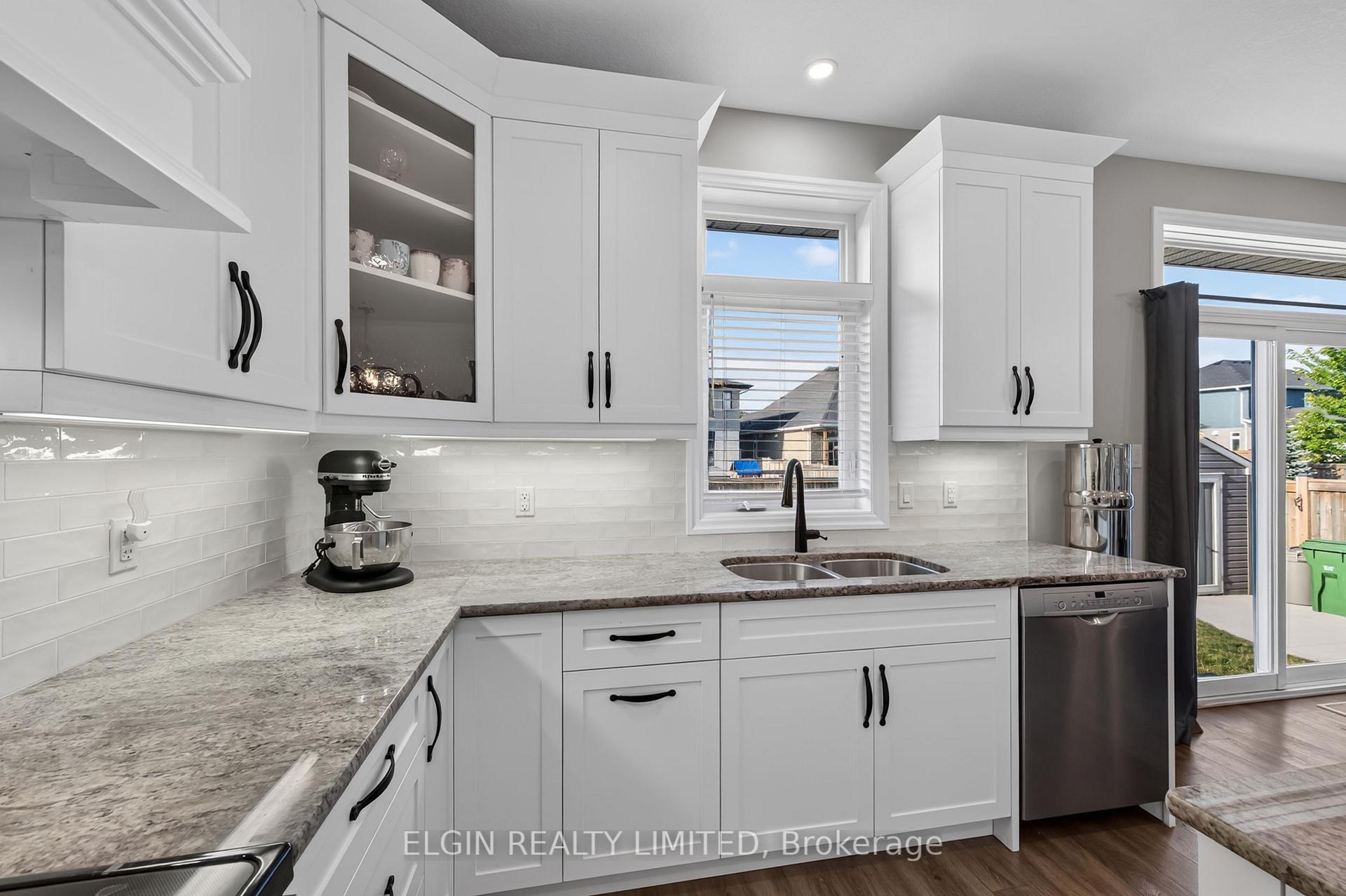 Photo 12 of 14 Muirfield Drive, St. Thomas — HOMEH