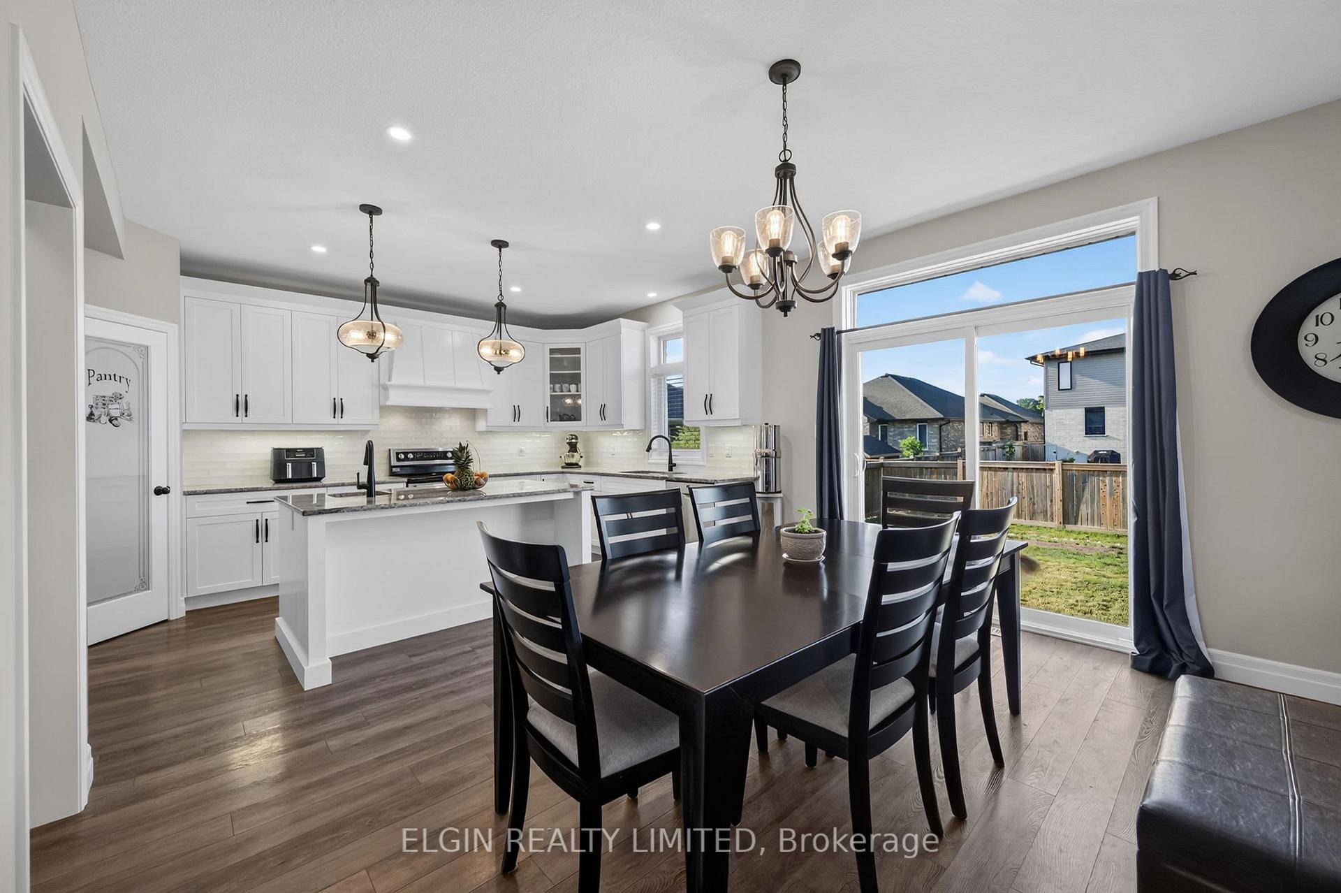 Photo 13 of 14 Muirfield Drive, St. Thomas — HOMEH