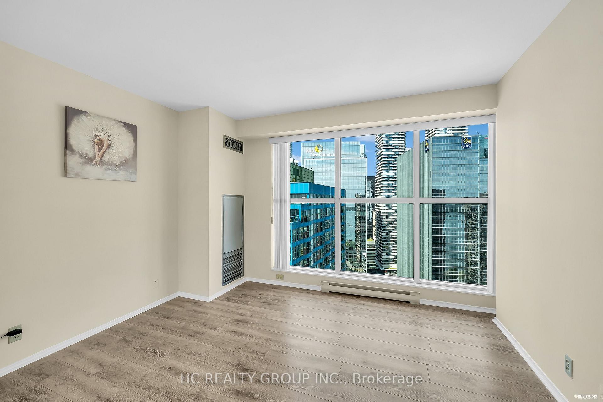Photo 18 of Unit 3902, 99 Harbour Square, Toronto, Waterfront Communities — HOMEH